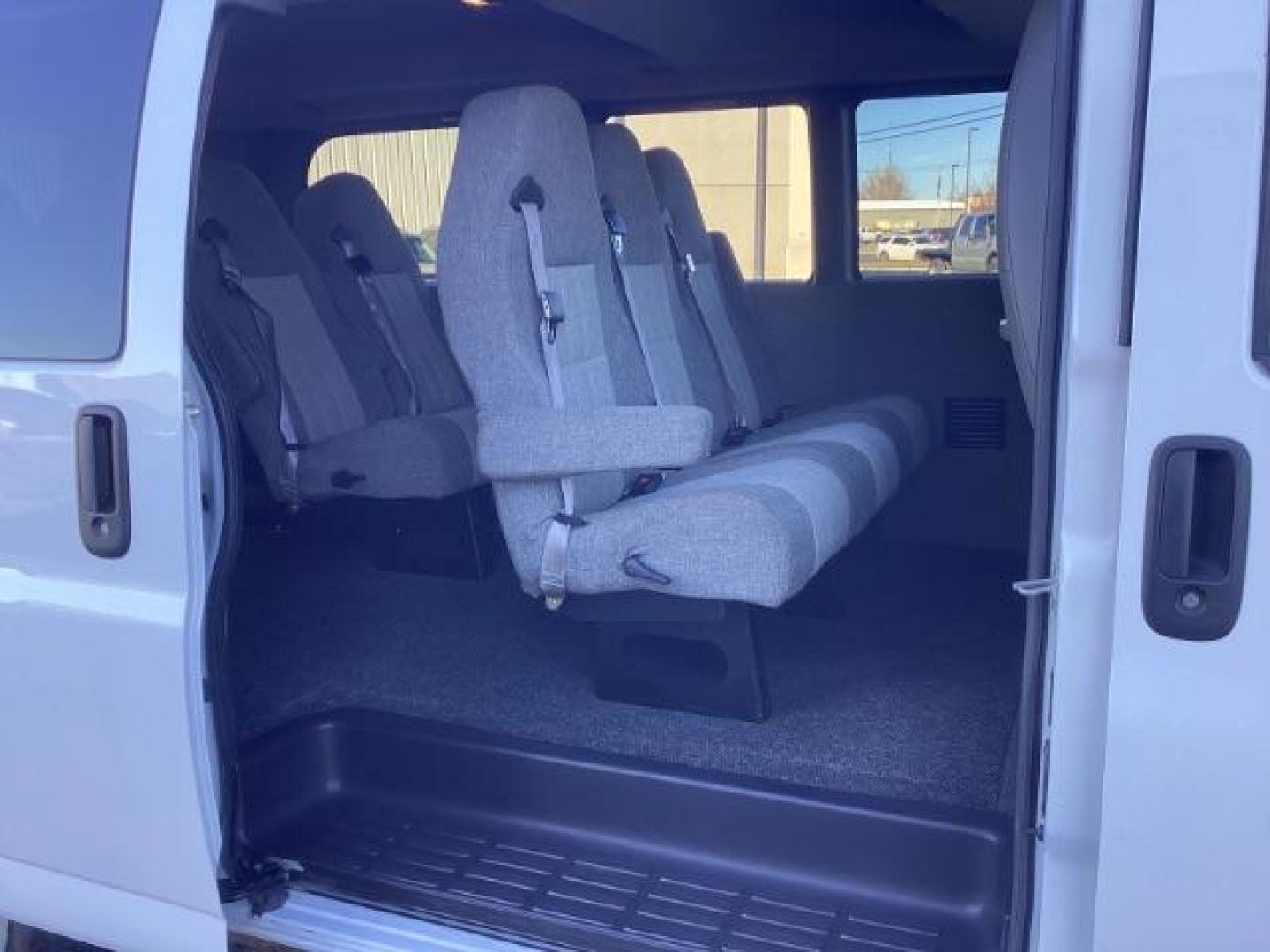 2015 Summit White /Medium Pewter, premium cloth Chevrolet Express 2500 LT (1GBWGRFF6F1) with an 4.8L V8 FFV engine, 6-Speed Automatic transmission, located at 1235 N Woodruff Ave., Idaho Falls, 83401, (208) 523-1053, 43.507172, -112.000488 - Photo#20