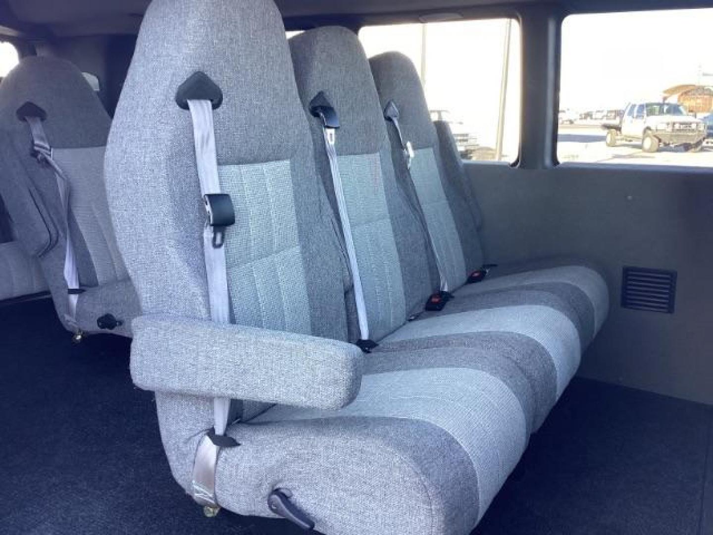 2015 Summit White /Medium Pewter, premium cloth Chevrolet Express 2500 LT (1GBWGRFF6F1) with an 4.8L V8 FFV engine, 6-Speed Automatic transmission, located at 1235 N Woodruff Ave., Idaho Falls, 83401, (208) 523-1053, 43.507172, -112.000488 - Photo#21