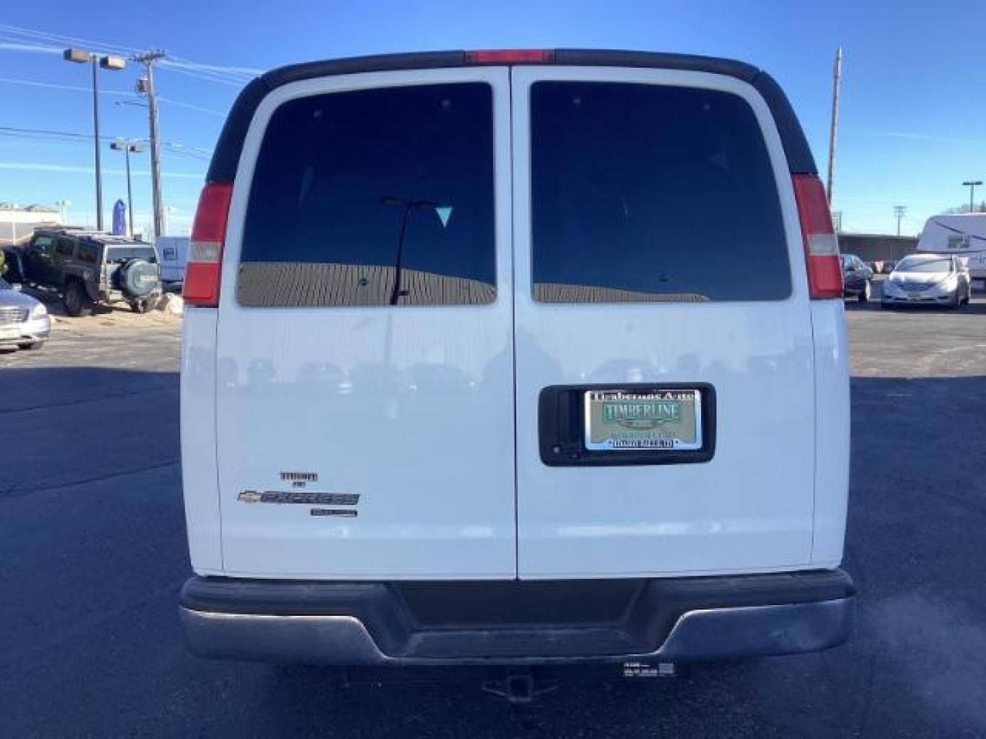 2015 Summit White /Medium Pewter, premium cloth Chevrolet Express 2500 LT (1GBWGRFF6F1) with an 4.8L V8 FFV engine, 6-Speed Automatic transmission, located at 1235 N Woodruff Ave., Idaho Falls, 83401, (208) 523-1053, 43.507172, -112.000488 - Photo#4