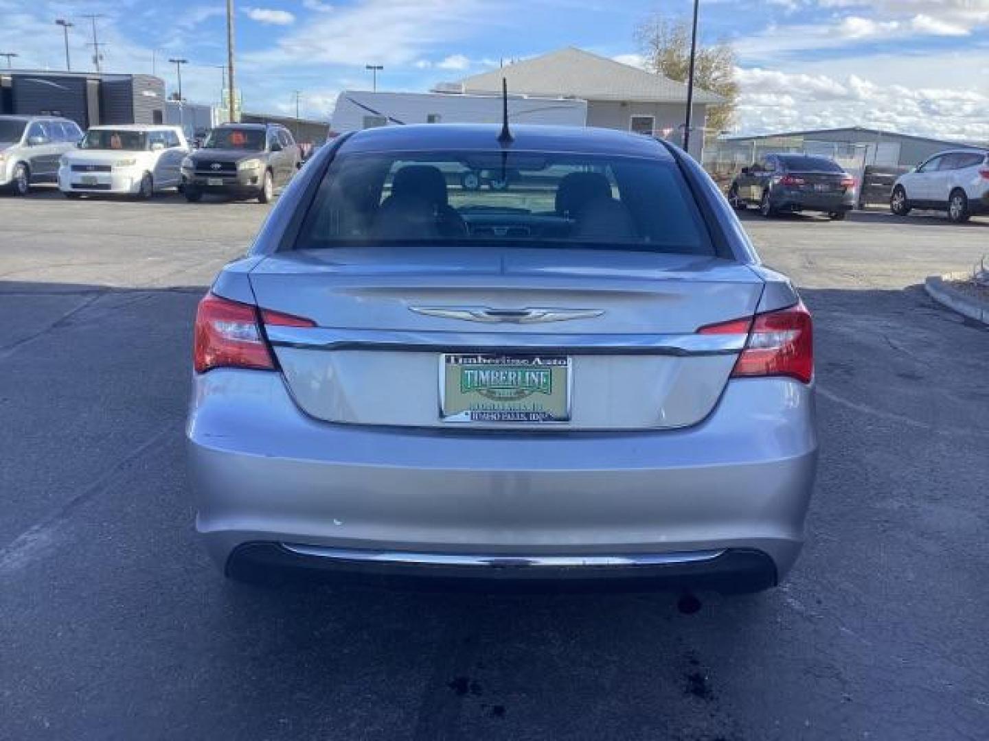 2013 Billet Silver Metallic /Black Cloth Interior Chrysler 200 LX (1C3CCBAB8DN) with an 2.4L L4 DOHC 16V engine, 6-Speed Automatic transmission, located at 1235 N Woodruff Ave., Idaho Falls, 83401, (208) 523-1053, 43.507172, -112.000488 - At Timberline Auto, finding a great deal on your next vehicle is always easy! Our experienced sales staff's goal is to help find you the right vehicle at the right price! Our knowledgeable finance department has options for almost any credit score. We offer extended service contract options to prote - Photo#23