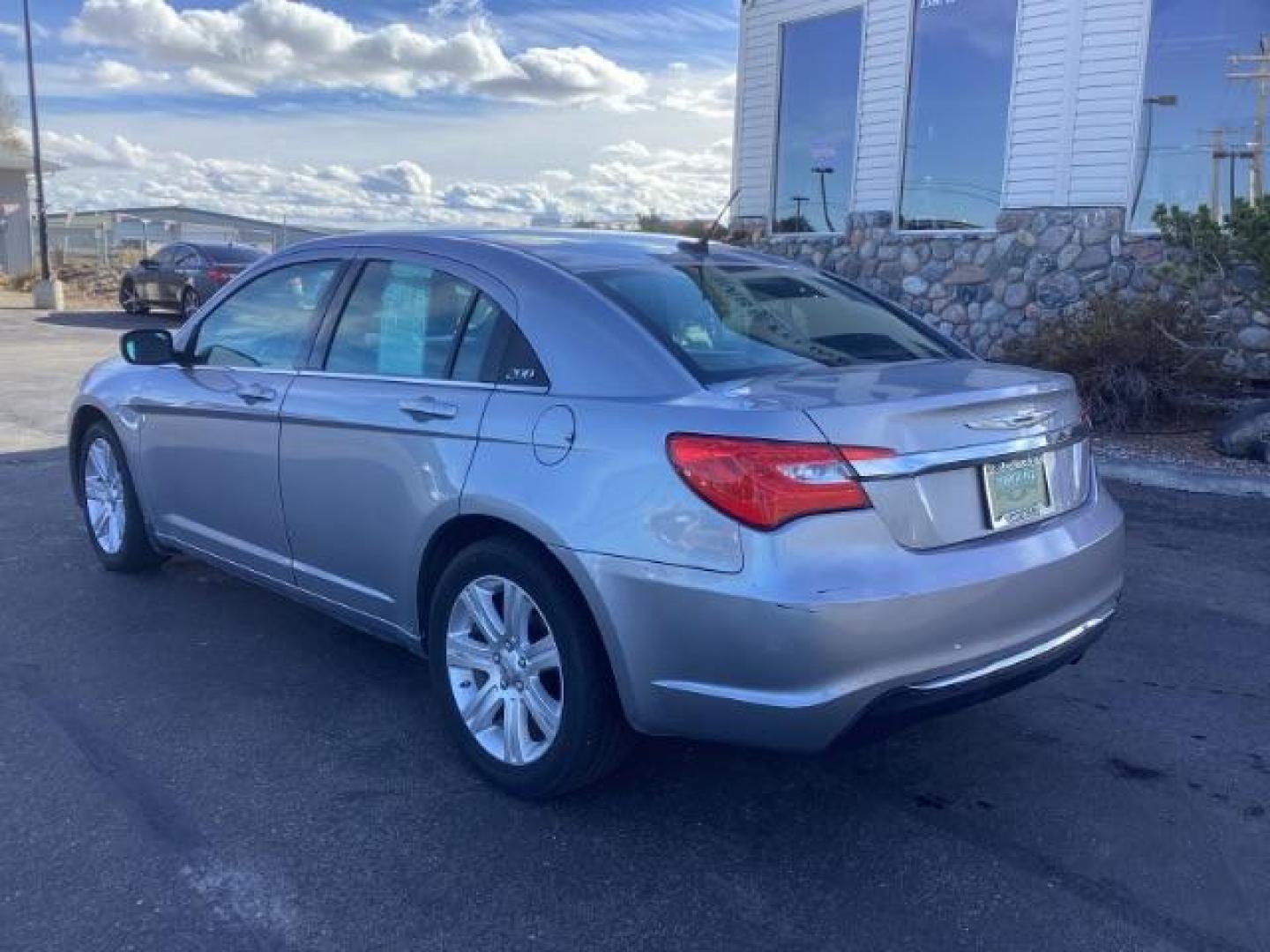 2013 Billet Silver Metallic /Black Cloth Interior Chrysler 200 LX (1C3CCBAB8DN) with an 2.4L L4 DOHC 16V engine, 6-Speed Automatic transmission, located at 1235 N Woodruff Ave., Idaho Falls, 83401, (208) 523-1053, 43.507172, -112.000488 - At Timberline Auto, finding a great deal on your next vehicle is always easy! Our experienced sales staff's goal is to help find you the right vehicle at the right price! Our knowledgeable finance department has options for almost any credit score. We offer extended service contract options to prote - Photo#3