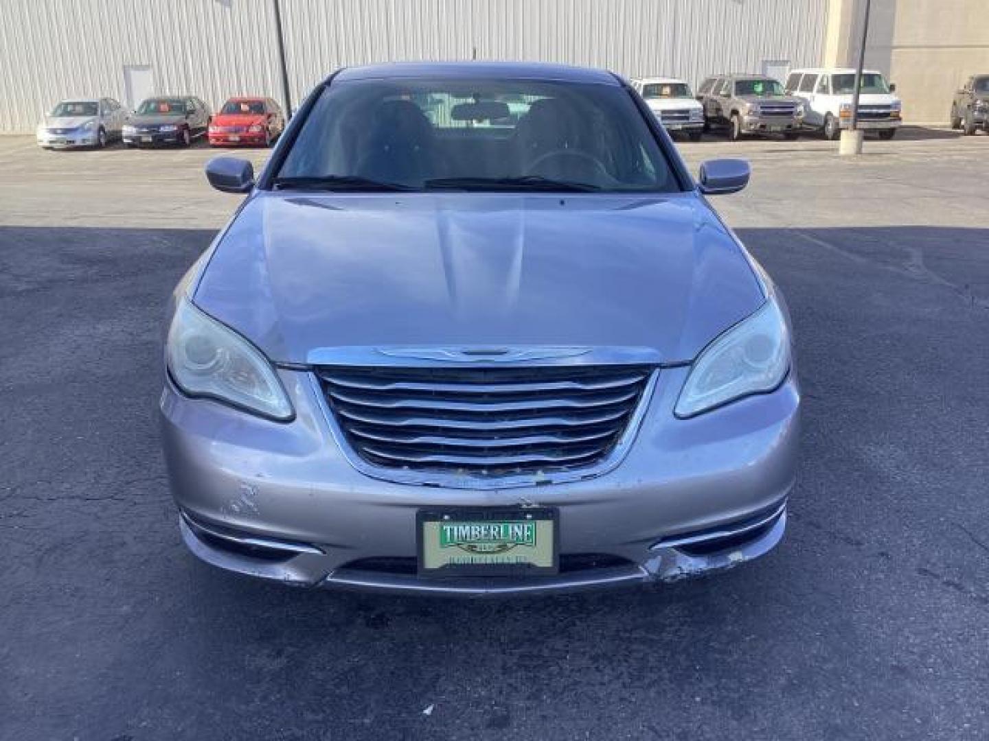 2013 Billet Silver Metallic /Black Cloth Interior Chrysler 200 LX (1C3CCBAB8DN) with an 2.4L L4 DOHC 16V engine, 6-Speed Automatic transmission, located at 1235 N Woodruff Ave., Idaho Falls, 83401, (208) 523-1053, 43.507172, -112.000488 - At Timberline Auto, finding a great deal on your next vehicle is always easy! Our experienced sales staff's goal is to help find you the right vehicle at the right price! Our knowledgeable finance department has options for almost any credit score. We offer extended service contract options to prote - Photo#8