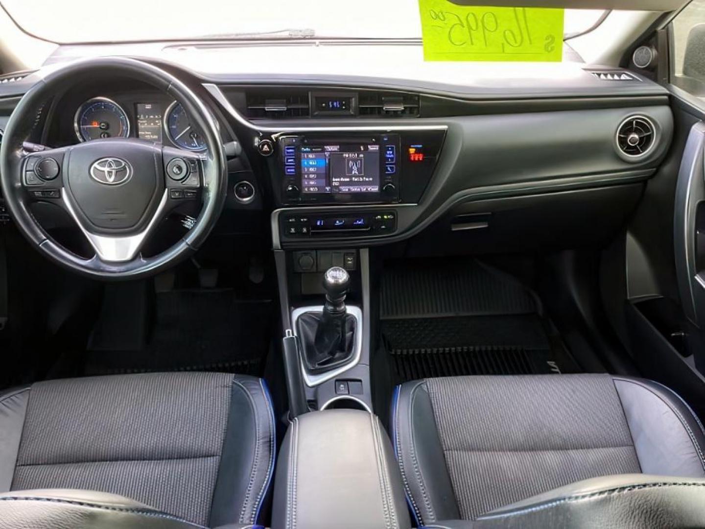 2019 Super White /Black Mixed Media, leatherette/cloth Toyota Corolla SE 6M (2T1BURHE4KC) with an 1.8L L4 DOHC 16V engine, 6-Speed Manual transmission, located at 1235 N Woodruff Ave., Idaho Falls, 83401, (208) 523-1053, 43.507172, -112.000488 - At Timberline Auto, finding a great deal on your next vehicle is always easy! Our experienced sales staff's goal is to help find you the right vehicle at the right price! Our knowledgeable finance department has options for almost any credit score. We offer extended service contract options to prote - Photo#16