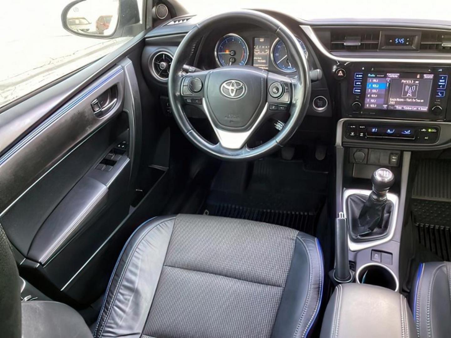 2019 Super White /Black Mixed Media, leatherette/cloth Toyota Corolla SE 6M (2T1BURHE4KC) with an 1.8L L4 DOHC 16V engine, 6-Speed Manual transmission, located at 1235 N Woodruff Ave., Idaho Falls, 83401, (208) 523-1053, 43.507172, -112.000488 - At Timberline Auto, finding a great deal on your next vehicle is always easy! Our experienced sales staff's goal is to help find you the right vehicle at the right price! Our knowledgeable finance department has options for almost any credit score. We offer extended service contract options to prote - Photo#17