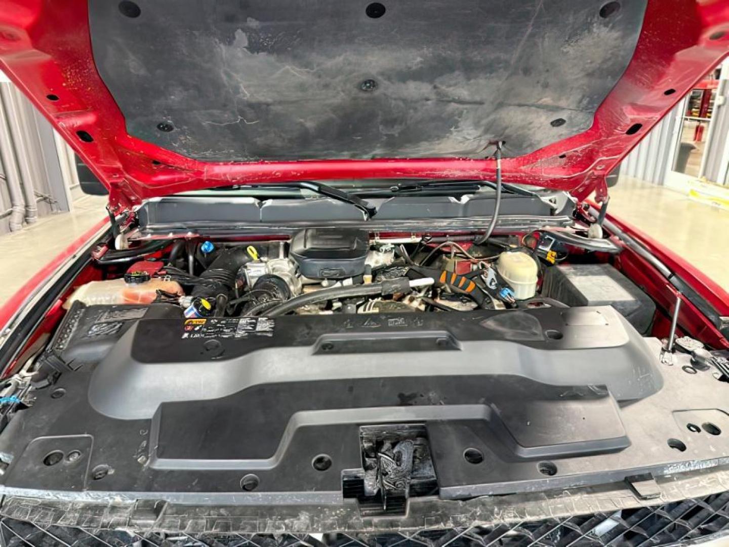 2013 Victory Red /Ebony Leather Interior Chevrolet Silverado 3500HD LTZ Crew Cab 4WD (1GC4K1E80DF) with an 6.6L V8 OHV 32V TURBO DIESEL engine, 6-Speed Automatic transmission, located at 1235 N Woodruff Ave., Idaho Falls, 83401, (208) 523-1053, 43.507172, -112.000488 - At Timberline Auto, finding a great deal on your next vehicle is always easy! Our experienced sales staff's goal is to help find you the right vehicle at the right price! Our knowledgeable finance department has options for almost any credit score. We offer extended service contract options to prote - Photo#8