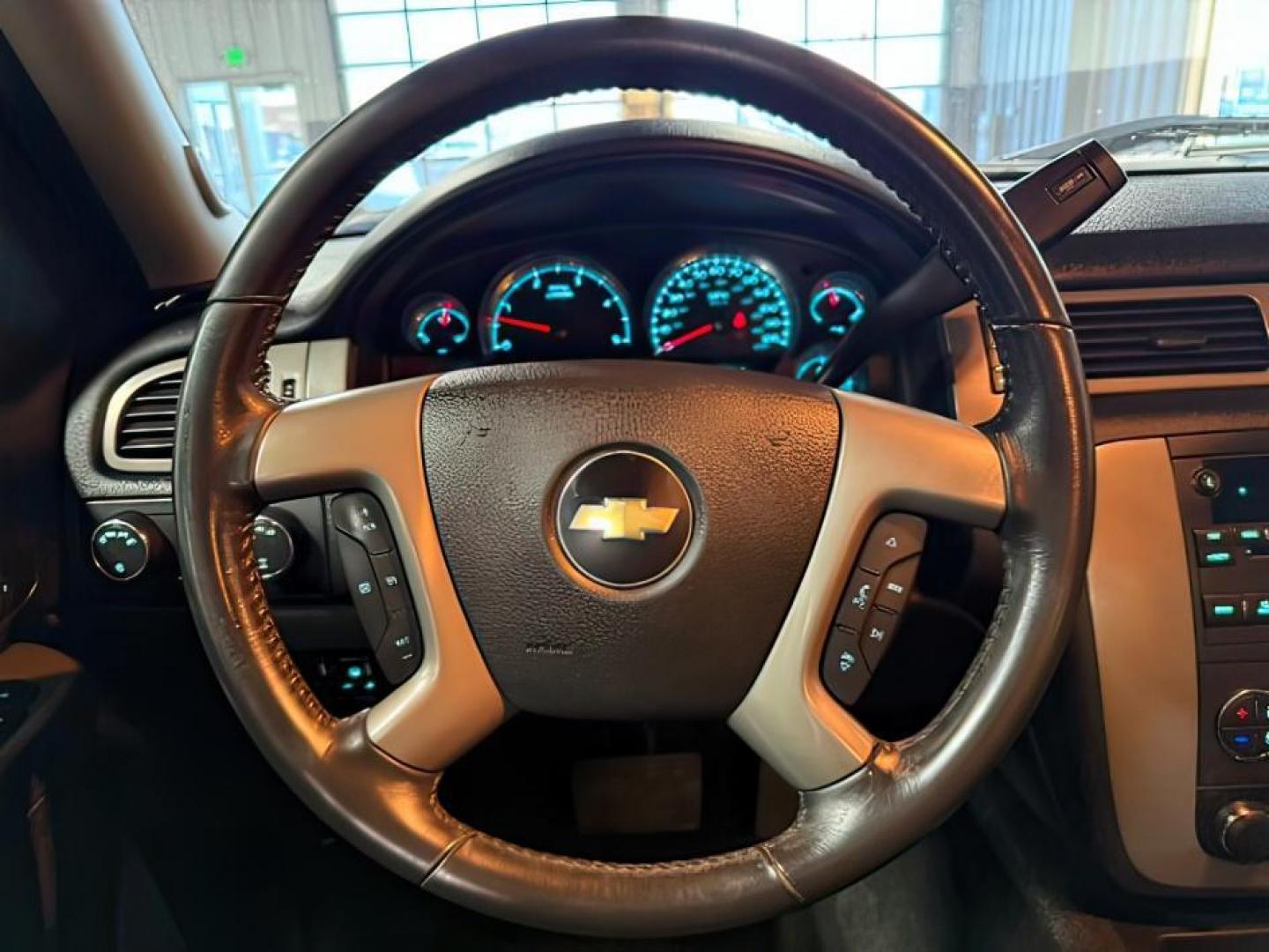 2013 Victory Red /Ebony Leather Interior Chevrolet Silverado 3500HD LTZ Crew Cab 4WD (1GC4K1E80DF) with an 6.6L V8 OHV 32V TURBO DIESEL engine, 6-Speed Automatic transmission, located at 1235 N Woodruff Ave., Idaho Falls, 83401, (208) 523-1053, 43.507172, -112.000488 - At Timberline Auto, finding a great deal on your next vehicle is always easy! Our experienced sales staff's goal is to help find you the right vehicle at the right price! Our knowledgeable finance department has options for almost any credit score. We offer extended service contract options to prote - Photo#17