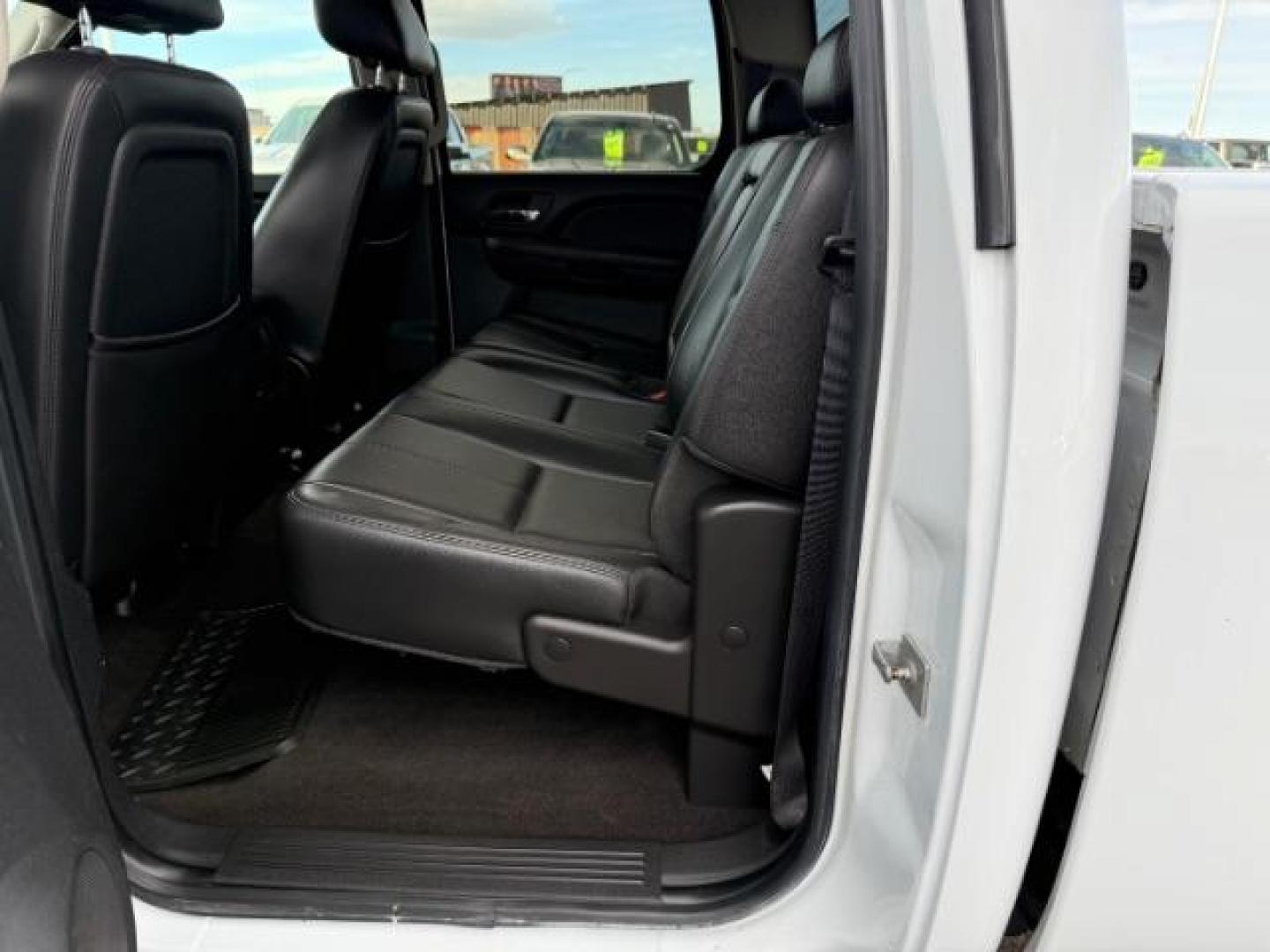 2010 Summit White /Ebony Leather Interior Chevrolet Silverado 2500HD LTZ Crew Cab 4WD (1GC4KYB69AF) with an 6.6L V8 OHV 32V TURBO DIESEL engine, 6-Speed Automatic transmission, located at 1235 N Woodruff Ave., Idaho Falls, 83401, (208) 523-1053, 43.507172, -112.000488 - At Timberline Auto, finding a great deal on your next vehicle is always easy! Our experienced sales staff's goal is to help find you the right vehicle at the right price! Our knowledgeable finance department has options for almost any credit score. We offer extended service contract options to prote - Photo#18