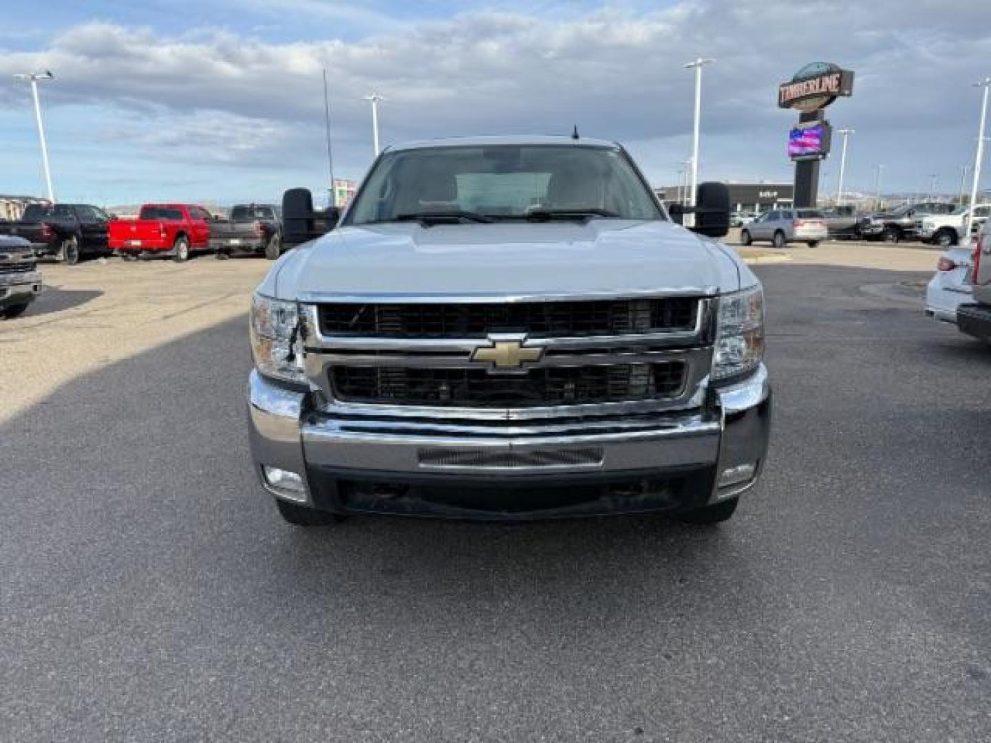 2010 Summit White /Ebony Leather Interior Chevrolet Silverado 2500HD LTZ Crew Cab 4WD (1GC4KYB69AF) with an 6.6L V8 OHV 32V TURBO DIESEL engine, 6-Speed Automatic transmission, located at 1235 N Woodruff Ave., Idaho Falls, 83401, (208) 523-1053, 43.507172, -112.000488 - At Timberline Auto, finding a great deal on your next vehicle is always easy! Our experienced sales staff's goal is to help find you the right vehicle at the right price! Our knowledgeable finance department has options for almost any credit score. We offer extended service contract options to prote - Photo#7
