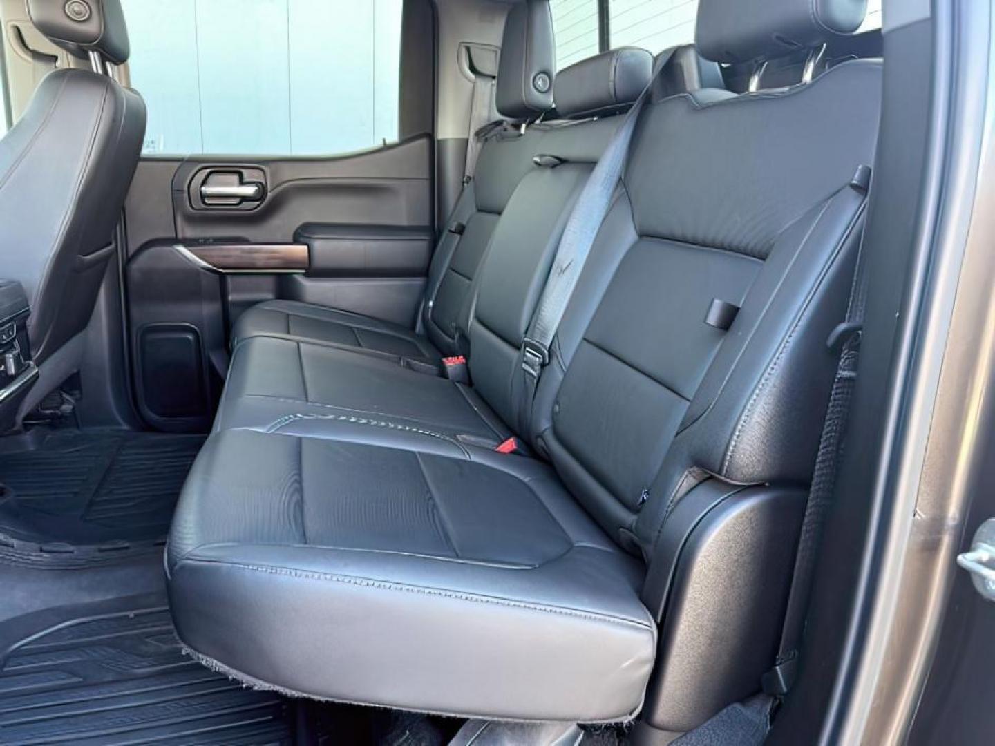 2019 GRAY /Jet Black, leather GMC Sierra 1500 SLT Crew Cab Short Box 4WD (1GTU9DED6KZ) with an 5.3L V8 OHV 16V engine, 6-Speed Automatic transmission, located at 1235 N Woodruff Ave., Idaho Falls, 83401, (208) 523-1053, 43.507172, -112.000488 - At Timberline Auto, finding a great deal on your next vehicle is always easy! Our experienced sales staff's goal is to help find you the right vehicle at the right price! Our knowledgeable finance department has options for almost any credit score. We offer extended service contract options to prote - Photo#13