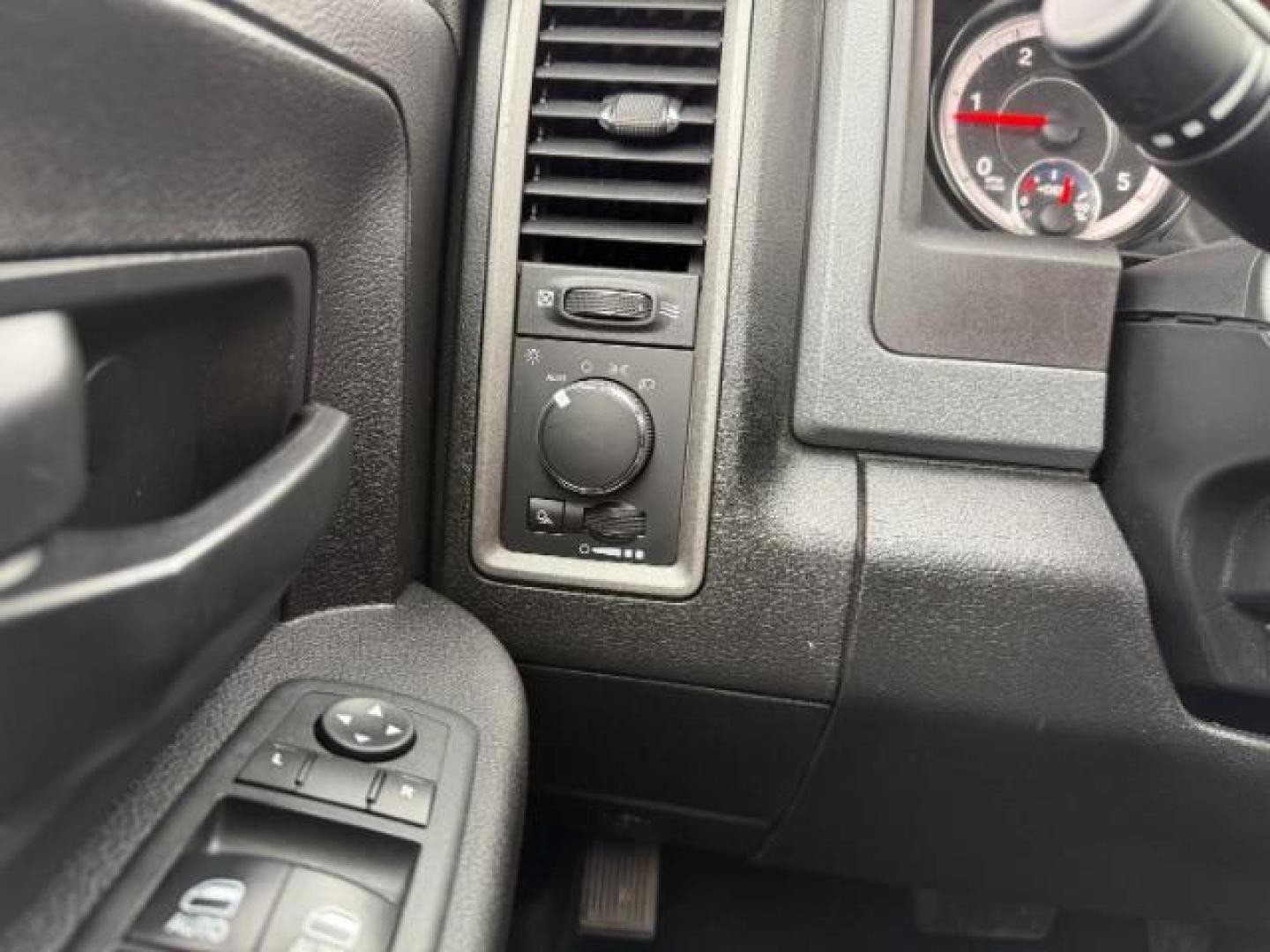 2018 WHITE /Black/Diesel Gray, cloth RAM 3500 Tradesman Crew Cab 4WD (3C63R3GL0JG) with an 6.7L L6 OHV 24V TURBO DIESEL engine, 6-Speed Automatic transmission, located at 1235 N Woodruff Ave., Idaho Falls, 83401, (208) 523-1053, 43.507172, -112.000488 - At Timberline Auto, finding a great deal on your next vehicle is always easy! Our experienced sales staff's goal is to help find you the right vehicle at the right price! Our knowledgeable finance department has options for almost any credit score. We offer extended service contract options to prote - Photo#27