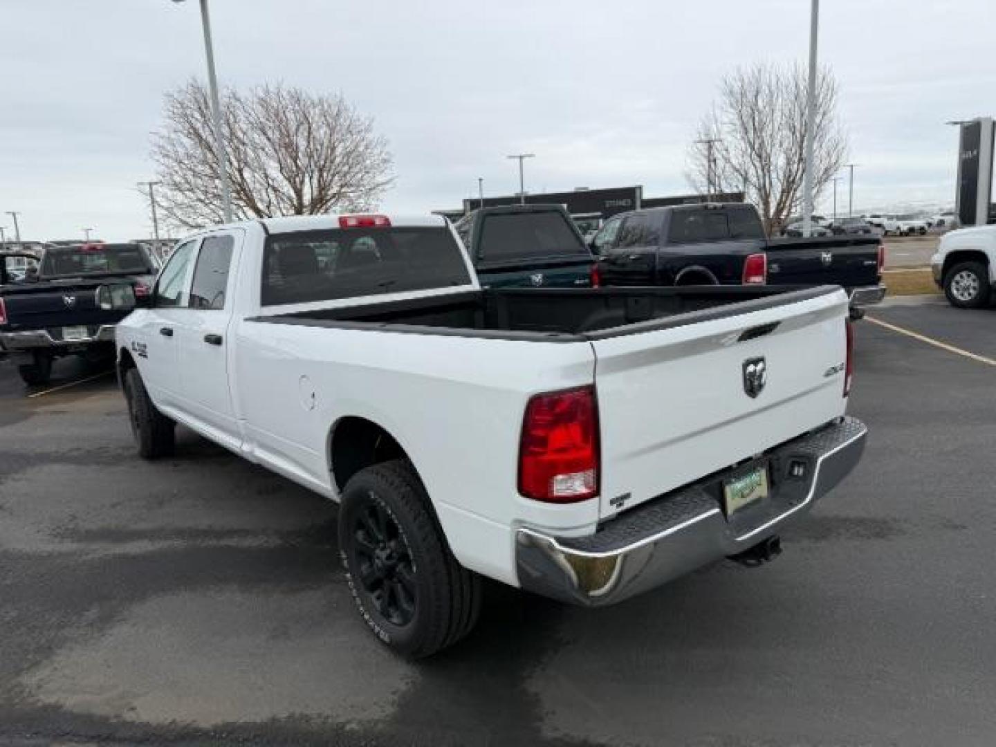 2018 WHITE /Black/Diesel Gray, cloth RAM 3500 Tradesman Crew Cab 4WD (3C63R3GL0JG) with an 6.7L L6 OHV 24V TURBO DIESEL engine, 6-Speed Automatic transmission, located at 1235 N Woodruff Ave., Idaho Falls, 83401, (208) 523-1053, 43.507172, -112.000488 - At Timberline Auto, finding a great deal on your next vehicle is always easy! Our experienced sales staff's goal is to help find you the right vehicle at the right price! Our knowledgeable finance department has options for almost any credit score. We offer extended service contract options to prote - Photo#2