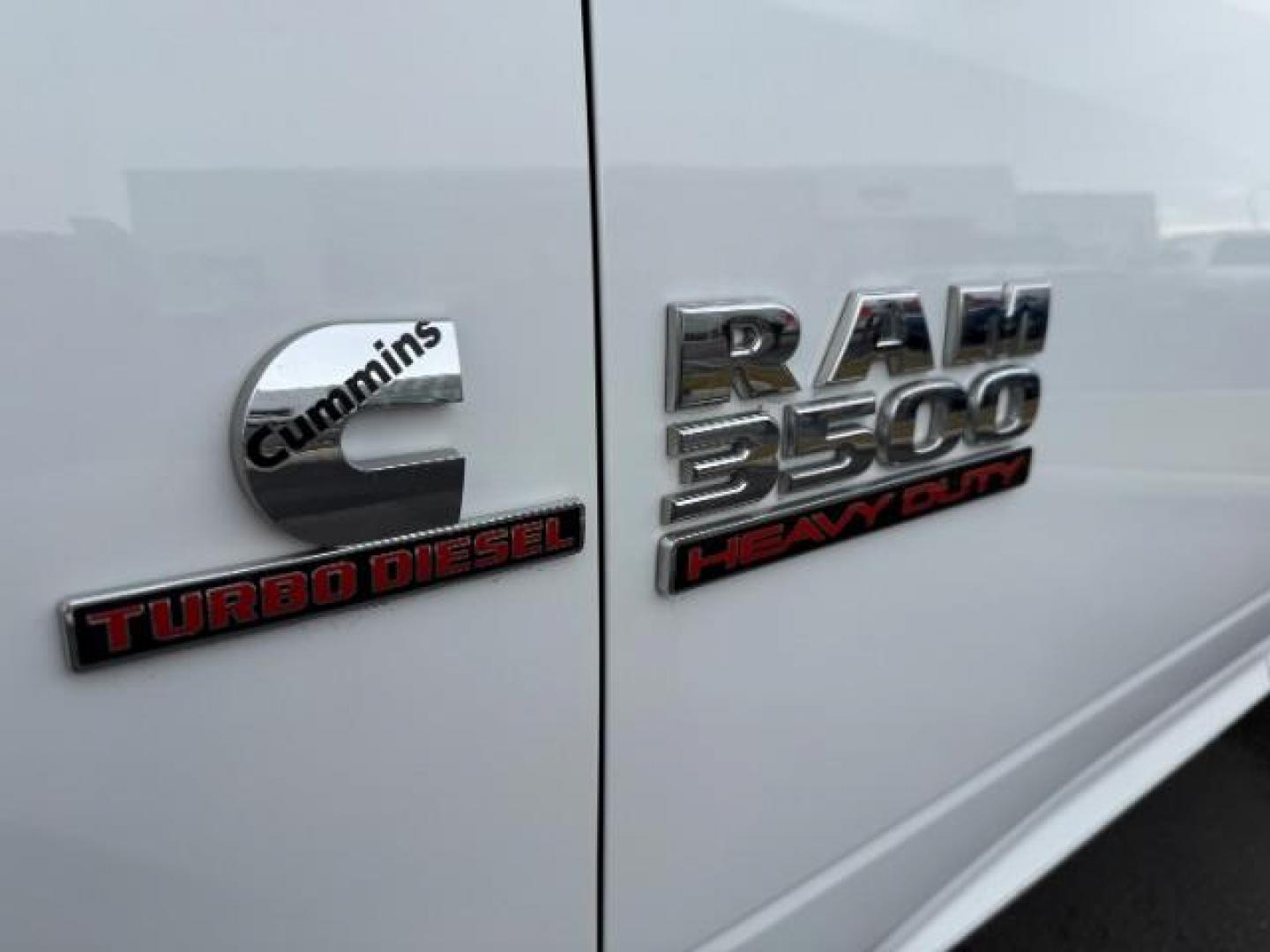 2018 WHITE /Black/Diesel Gray, cloth RAM 3500 Tradesman Crew Cab 4WD (3C63R3GL0JG) with an 6.7L L6 OHV 24V TURBO DIESEL engine, 6-Speed Automatic transmission, located at 1235 N Woodruff Ave., Idaho Falls, 83401, (208) 523-1053, 43.507172, -112.000488 - At Timberline Auto, finding a great deal on your next vehicle is always easy! Our experienced sales staff's goal is to help find you the right vehicle at the right price! Our knowledgeable finance department has options for almost any credit score. We offer extended service contract options to prote - Photo#8