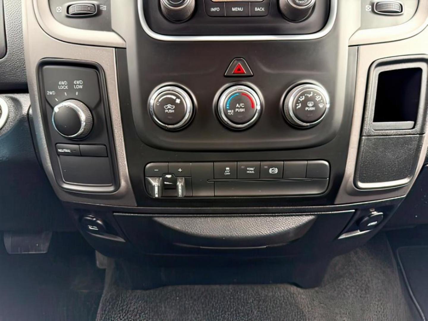 2018 WHITE /Black/Diesel Gray, cloth Ram 3500 (3C63R3GL0JG) with an 67L L6 OHV 24V TURBO DIESEL engine, Automatic transmission, located at 1175 N Woodruff Ave, Idaho Falls, ID, 83401, 43.506901, -111.999657 - At Timberline Auto, finding a great deal on your next vehicle is always easy! Our experienced sales staff's goal is to help find you the right vehicle at the right price! Our knowledgeable finance department has options for almost any credit score. We offer extended service contract options to prote - Photo#24