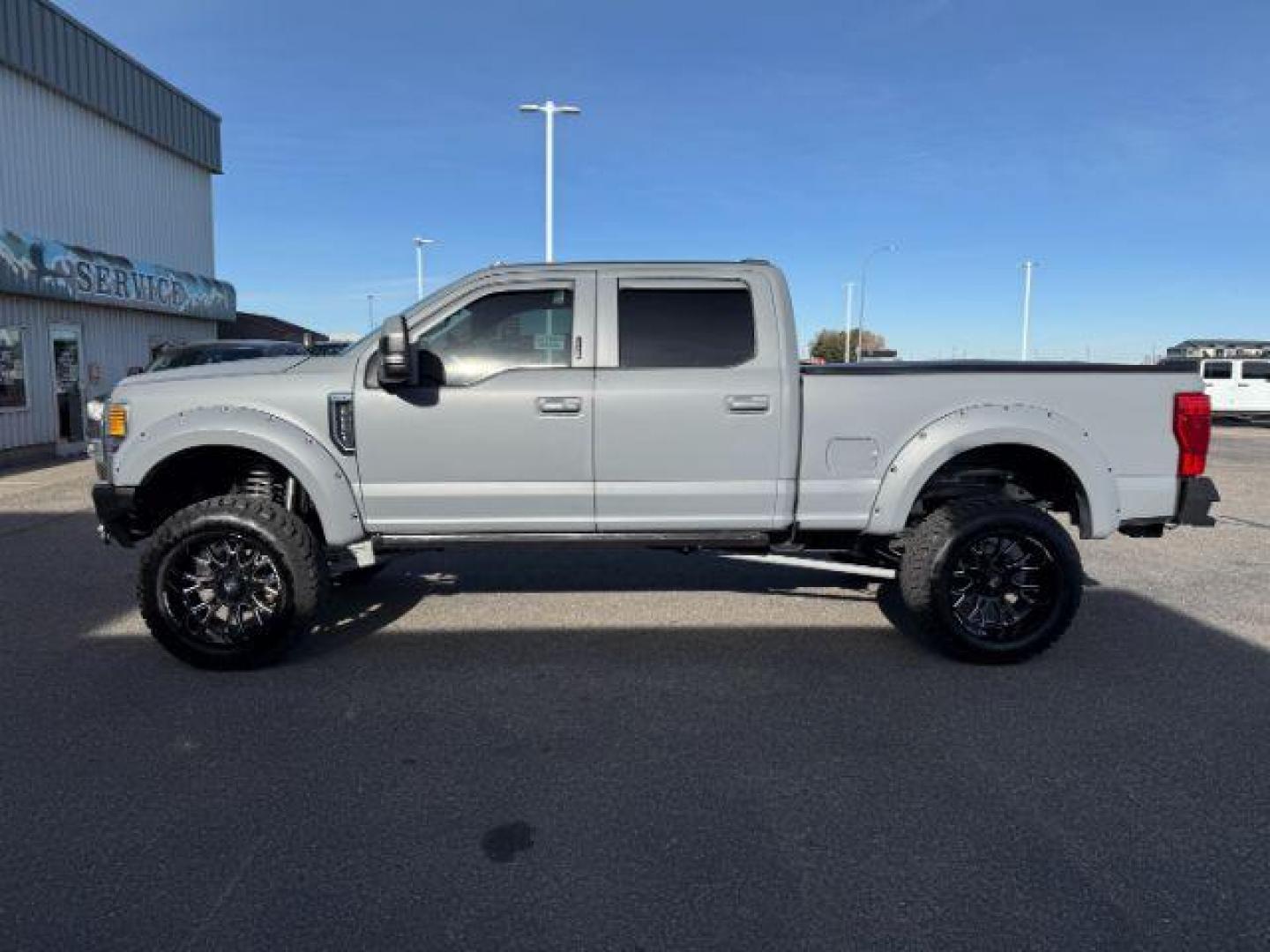 2020 GRAY /LEATHER Ford F-250 SD (1FT7W2BT4LE) with an 67L engine, Automatic transmission, located at 1175 N Woodruff Ave, Idaho Falls, ID, 83401, 43.506901, -111.999657 - At Timberline Auto, finding a great deal on your next vehicle is always easy! Our experienced sales staff's goal is to help find you the right vehicle at the right price! Our knowledgeable finance department has options for almost any credit score. We offer extended service contract options to prote - Photo#32