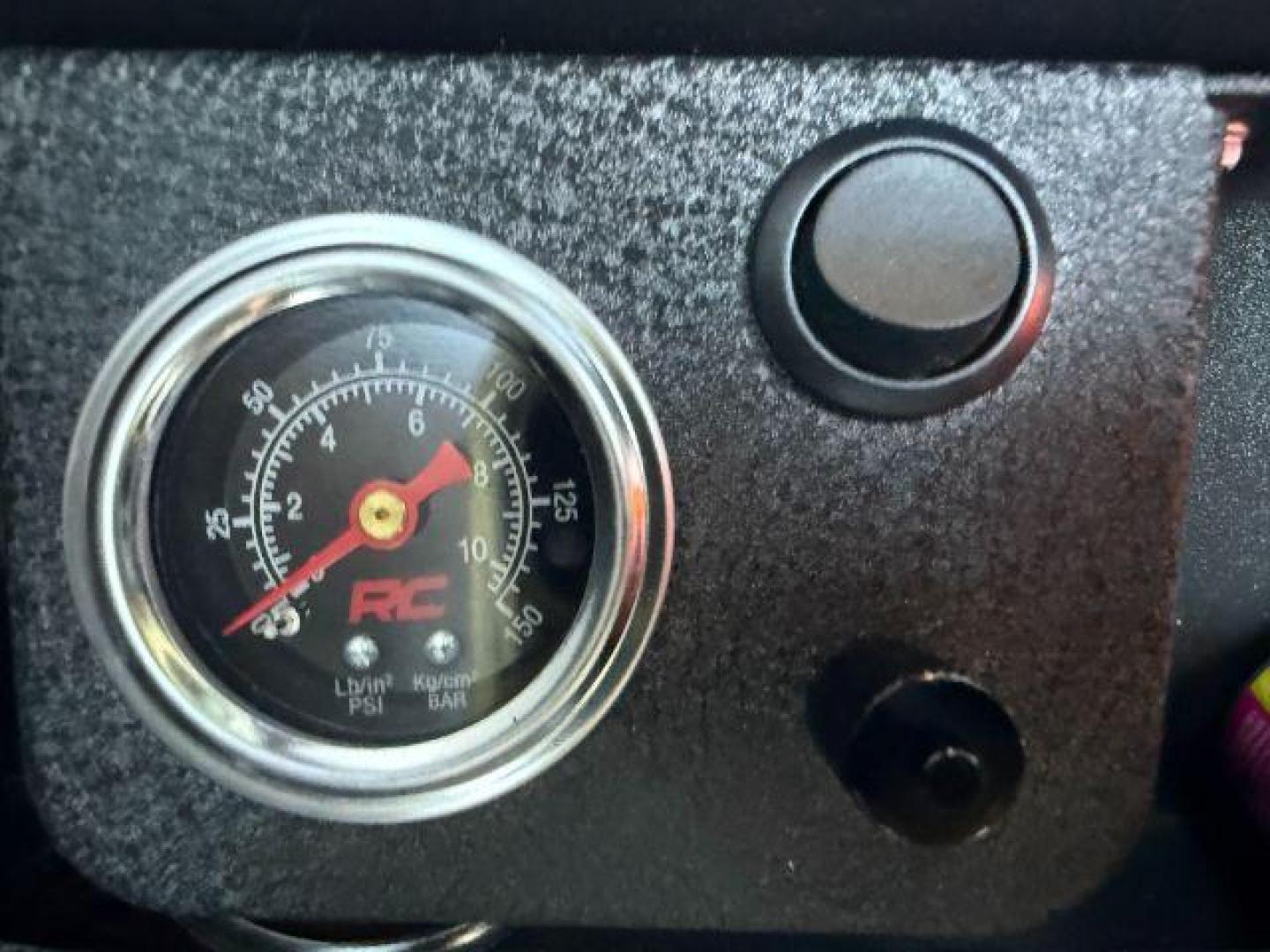 2020 GRAY /LEATHER Ford F-250 SD (1FT7W2BT4LE) with an 67L engine, Automatic transmission, located at 1175 N Woodruff Ave, Idaho Falls, ID, 83401, 43.506901, -111.999657 - At Timberline Auto, finding a great deal on your next vehicle is always easy! Our experienced sales staff's goal is to help find you the right vehicle at the right price! Our knowledgeable finance department has options for almost any credit score. We offer extended service contract options to prote - Photo#54