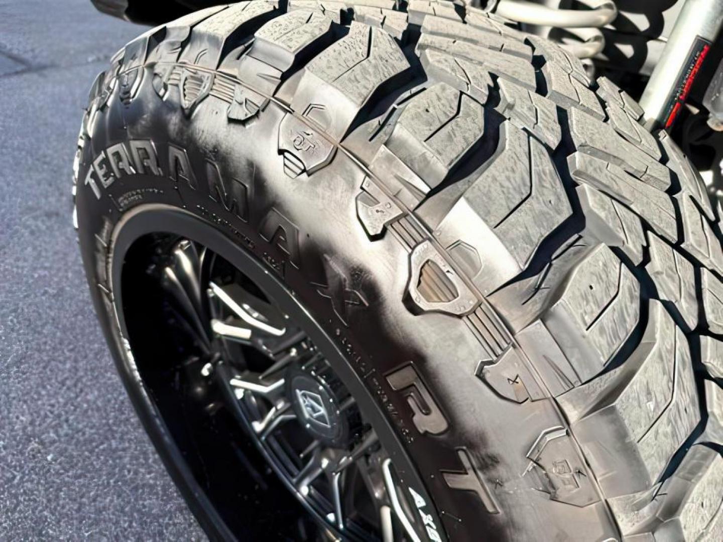 2020 GRAY /LEATHER Ford F-250 SD (1FT7W2BT4LE) with an 67L engine, Automatic transmission, located at 1175 N Woodruff Ave, Idaho Falls, ID, 83401, 43.506901, -111.999657 - At Timberline Auto, finding a great deal on your next vehicle is always easy! Our experienced sales staff's goal is to help find you the right vehicle at the right price! Our knowledgeable finance department has options for almost any credit score. We offer extended service contract options to prote - Photo#10