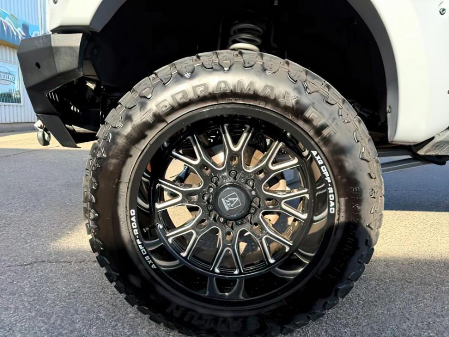 2020 GRAY /LEATHER Ford F-250 SD (1FT7W2BT4LE) with an 67L engine, Automatic transmission, located at 1175 N Woodruff Ave, Idaho Falls, ID, 83401, 43.506901, -111.999657 - At Timberline Auto, finding a great deal on your next vehicle is always easy! Our experienced sales staff's goal is to help find you the right vehicle at the right price! Our knowledgeable finance department has options for almost any credit score. We offer extended service contract options to prote - Photo#11