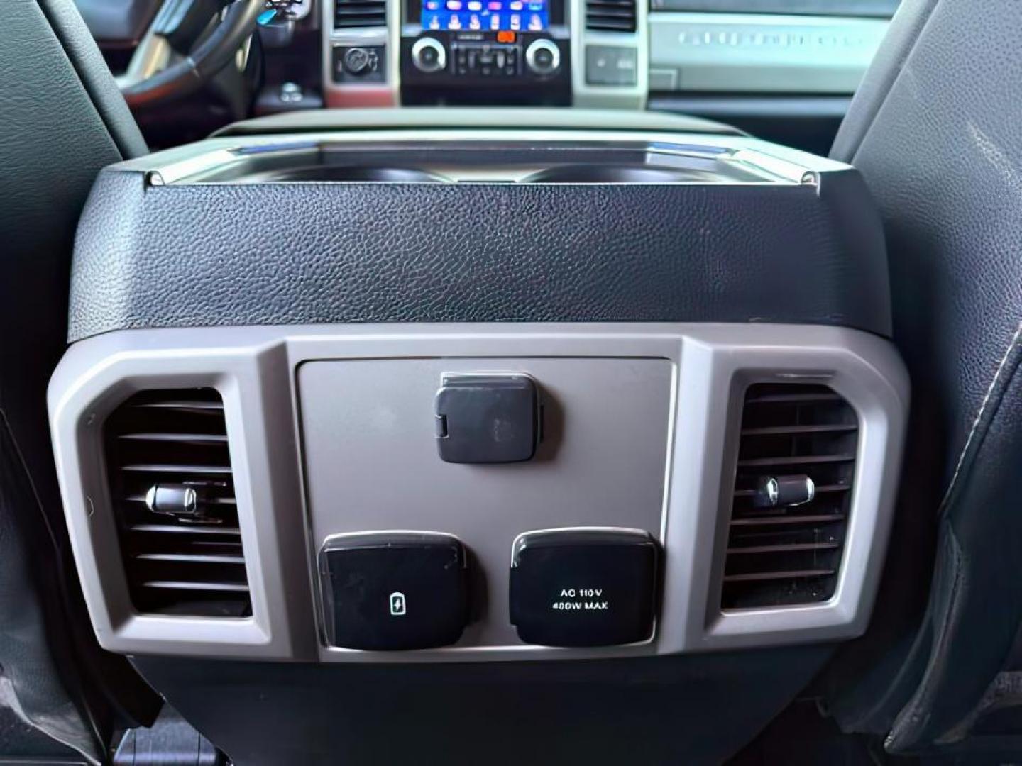 2020 GRAY /LEATHER Ford F-250 SD (1FT7W2BT4LE) with an 67L engine, Automatic transmission, located at 1175 N Woodruff Ave, Idaho Falls, ID, 83401, 43.506901, -111.999657 - At Timberline Auto, finding a great deal on your next vehicle is always easy! Our experienced sales staff's goal is to help find you the right vehicle at the right price! Our knowledgeable finance department has options for almost any credit score. We offer extended service contract options to prote - Photo#28