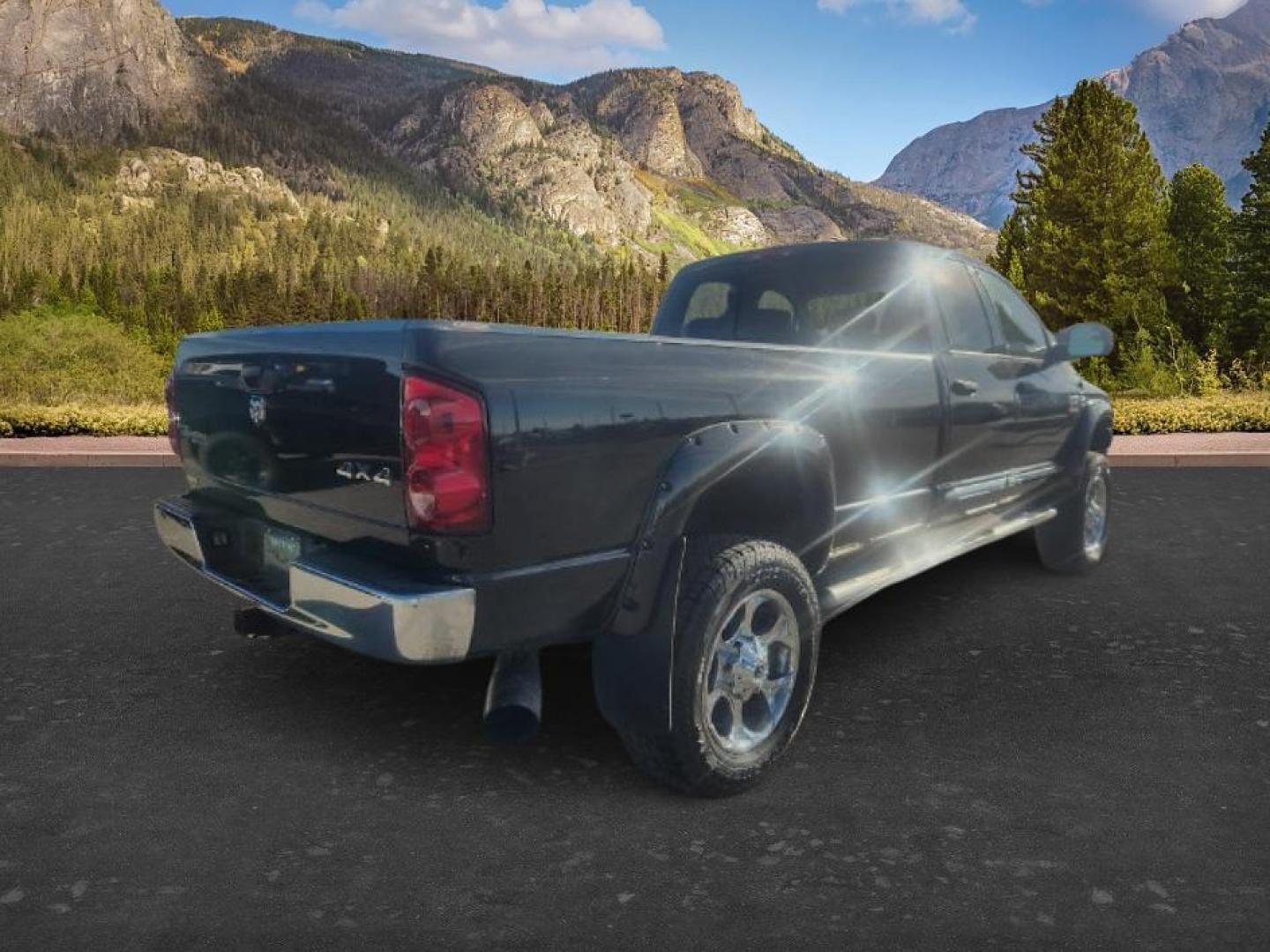 2007 BLACK /LEATHER Dodge Ram 2500 (3D7KS28C37G) with an 59L L6 OHV 24V TURBO DIESEL engine, Automatic transmission, located at 1175 N Woodruff Ave, Idaho Falls, ID, 83401, 43.506901, -111.999657 - At Timberline Auto, finding a great deal on your next vehicle is always easy! Our experienced sales staff's goal is to help find you the right vehicle at the right price! Our knowledgeable finance department has options for almost any credit score. We offer extended service contract options to prote - Photo#4