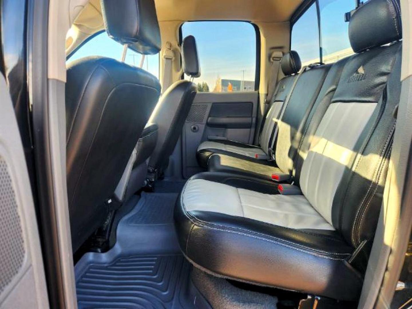 2007 BLACK /LEATHER Dodge Ram 2500 (3D7KS28C37G) with an 59L L6 OHV 24V TURBO DIESEL engine, Automatic transmission, located at 1175 N Woodruff Ave, Idaho Falls, ID, 83401, 43.506901, -111.999657 - At Timberline Auto, finding a great deal on your next vehicle is always easy! Our experienced sales staff's goal is to help find you the right vehicle at the right price! Our knowledgeable finance department has options for almost any credit score. We offer extended service contract options to prote - Photo#11