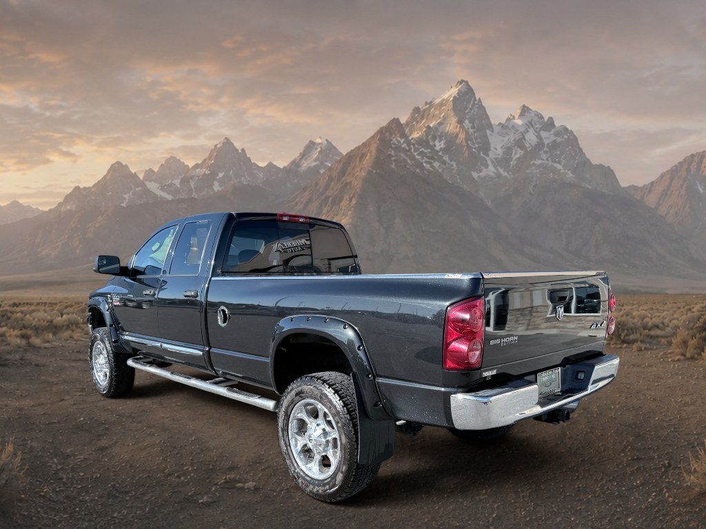 2007 BLACK /LEATHER Dodge Ram Pickup SLT (3D7KS28C37G) with an 6 Cyl, 5.9L engine, 6-speed manual transmission, located at 1175 N Woodruff Ave, Idaho Falls, ID, 83401, 43.506901, -111.999657 - <b>Vehicle Details</b><br>Looking for a dependable heavy-duty truck? Check out this 2007 Dodge Ram Pickup 2500 SLT 4WD, now available in Idaho Falls, ID. Powered by a proven 6-cylinder, 5.9L Diesel engine, this Ram is built to handle tough jobs, weekend towing, and everyday driving with confidence.- Photo#18
