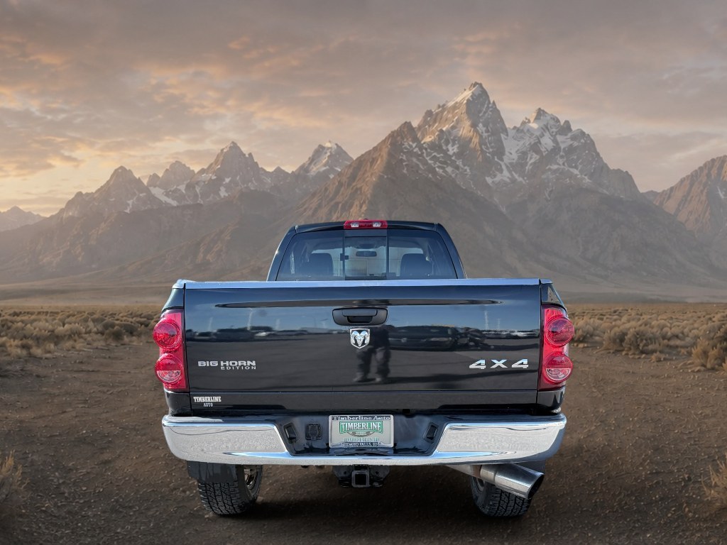 2007 BLACK /LEATHER Dodge Ram Pickup SLT (3D7KS28C37G) with an 6 Cyl, 5.9L engine, 6-speed manual transmission, located at 1175 N Woodruff Ave, Idaho Falls, ID, 83401, 43.506901, -111.999657 - <b>Vehicle Details</b><br>Looking for a dependable heavy-duty truck? Check out this 2007 Dodge Ram Pickup 2500 SLT 4WD, now available in Idaho Falls, ID. Powered by a proven 6-cylinder, 5.9L Diesel engine, this Ram is built to handle tough jobs, weekend towing, and everyday driving with confidence.- Photo#19