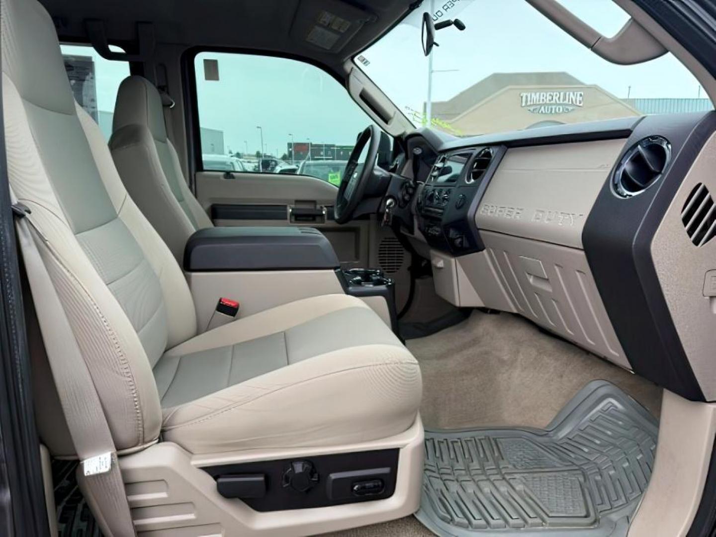 2008 GRAY /Medium Stone Cloth Interior Ford F-350 SD (1FTWW31R48E) with an 64L V8 OHV 32V TURBO DIESEL engine, Automatic transmission, located at 1175 N Woodruff Ave, Idaho Falls, ID, 83401, 43.506901, -111.999657 - At Timberline Auto, finding a great deal on your next vehicle is always easy! Our experienced sales staff's goal is to help find you the right vehicle at the right price! Our knowledgeable finance department has options for almost any credit score. We offer extended service contract options to prote - Photo#14