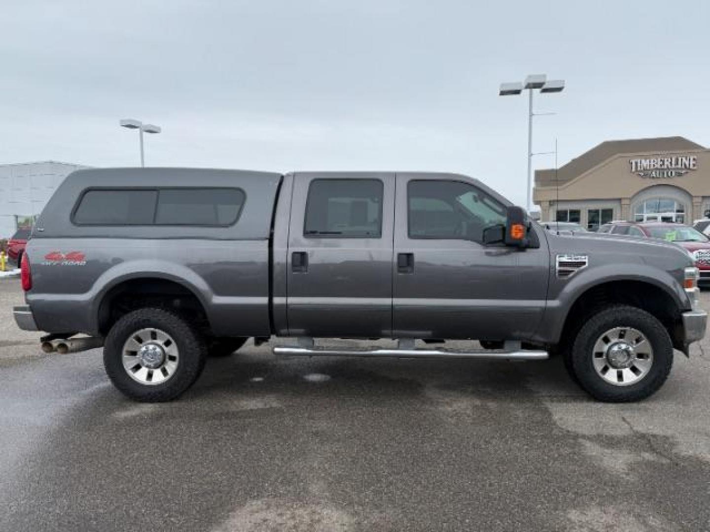 2008 GRAY /Medium Stone Cloth Interior Ford F-350 SD XLT Crew Cab 4WD (1FTWW31R48E) with an 6.4L V8 OHV 32V TURBO DIESEL engine, 5-Speed Automatic transmission, located at 1235 N Woodruff Ave., Idaho Falls, 83401, (208) 523-1053, 43.507172, -112.000488 - At Timberline Auto, finding a great deal on your next vehicle is always easy! Our experienced sales staff's goal is to help find you the right vehicle at the right price! Our knowledgeable finance department has options for almost any credit score. We offer extended service contract options to prote - Photo#5