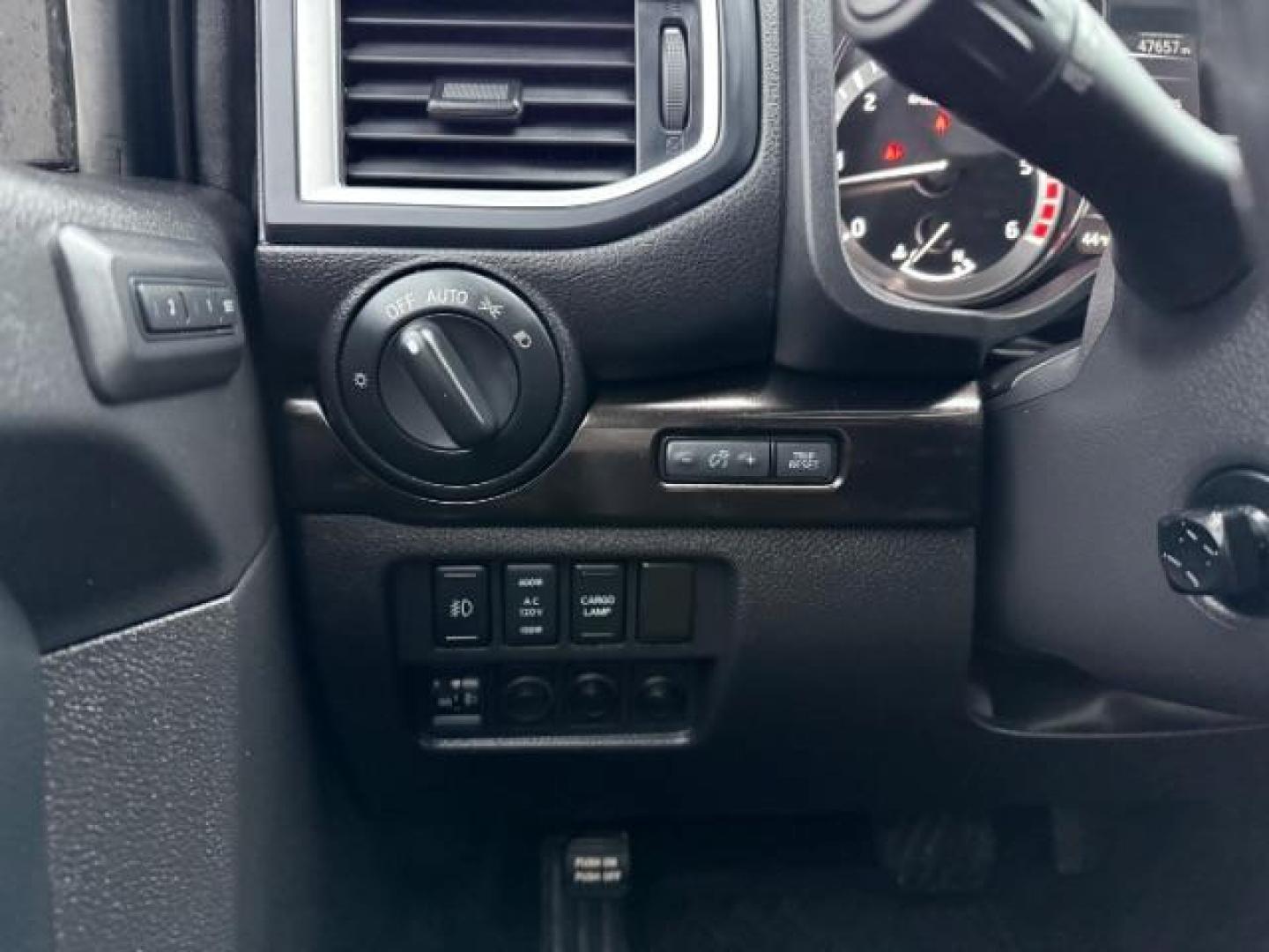 2018 BLACK /Black, leather Nissan Titan XD SL Midnight Edition 4x4 (1N6BA1F4XJN) with an 5.0L V8 DOHC 32V DIESEL engine, 6-Speed Automatic transmission, located at 1235 N Woodruff Ave., Idaho Falls, 83401, (208) 523-1053, 43.507172, -112.000488 - At Timberline Auto, finding a great deal on your next vehicle is always easy! Our experienced sales staff's goal is to help find you the right vehicle at the right price! Our knowledgeable finance department has options for almost any credit score. We offer extended service contract options to prote - Photo#20