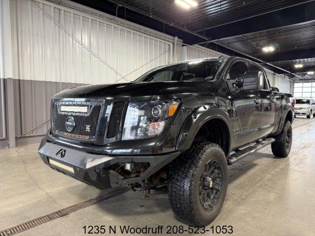 photo of 2018 Nissan Titan XD PRO-4X Crew Cab 4WD Diesel