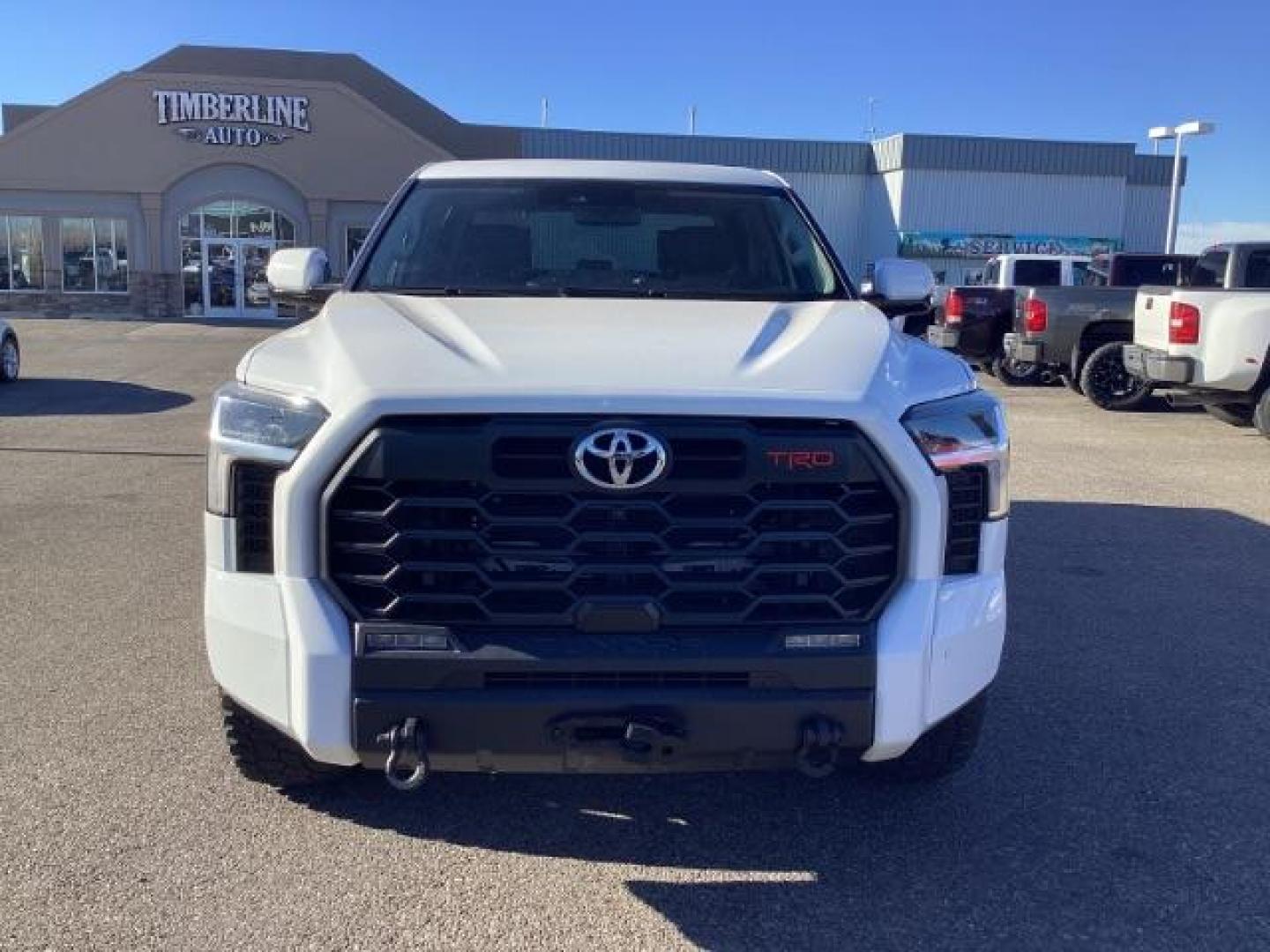 2022 White /Black Toyota Tundra SR5 CrewMax 4WD (5TFLA5DB3NX) with an 3.4L V6 DOHC 24V engine, 6-Speed Automatic transmission, located at 1235 N Woodruff Ave., Idaho Falls, 83401, (208) 523-1053, 43.507172, -112.000488 - At Timberline Auto, finding a great deal on your next vehicle is always easy! Our experienced sales staff's goal is to help find you the right vehicle at the right price! Our knowledgeable finance department has options for almost any credit score. We offer extended service contract options to prote - Photo#8