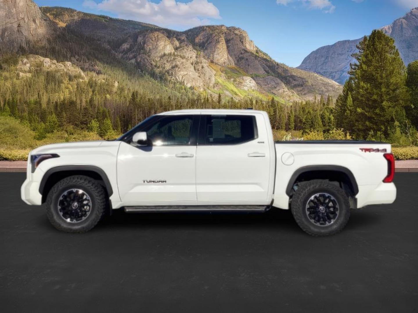 2022 White /Black Toyota Tundra (5TFLA5DB3NX) with an 34L V6 DOHC 24V engine, Automatic transmission, located at 1175 N Woodruff Ave, Idaho Falls, ID, 83401, 43.506901, -111.999657 - At Timberline Auto, finding a great deal on your next vehicle is always easy! Our experienced sales staff's goal is to help find you the right vehicle at the right price! Our knowledgeable finance department has options for almost any credit score. We offer extended service contract options to prote - Photo#2