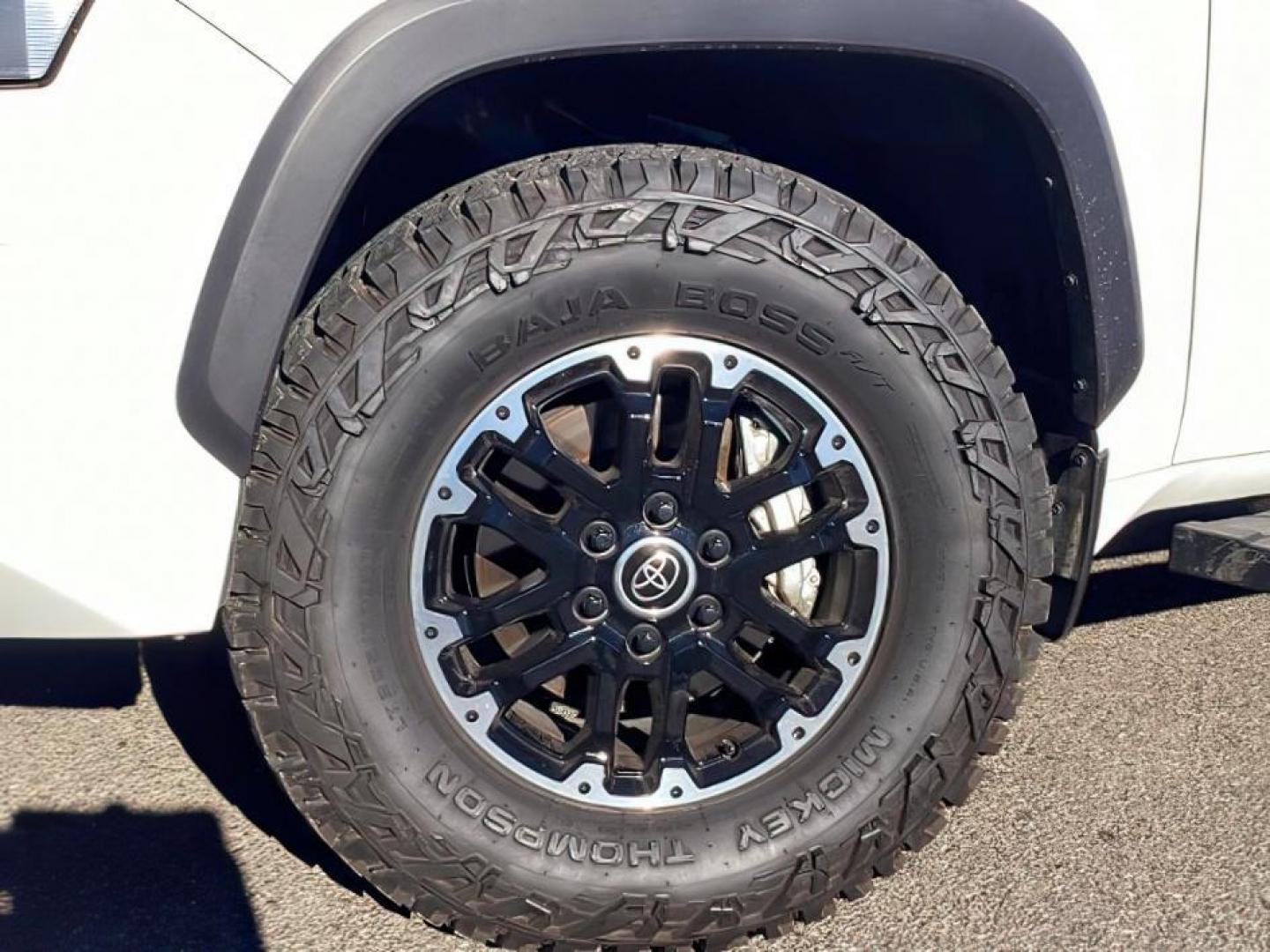 2022 White /Black Toyota Tundra (5TFLA5DB3NX) with an 34L V6 DOHC 24V engine, Automatic transmission, located at 1175 N Woodruff Ave, Idaho Falls, ID, 83401, 43.506901, -111.999657 - At Timberline Auto, finding a great deal on your next vehicle is always easy! Our experienced sales staff's goal is to help find you the right vehicle at the right price! Our knowledgeable finance department has options for almost any credit score. We offer extended service contract options to prote - Photo#13