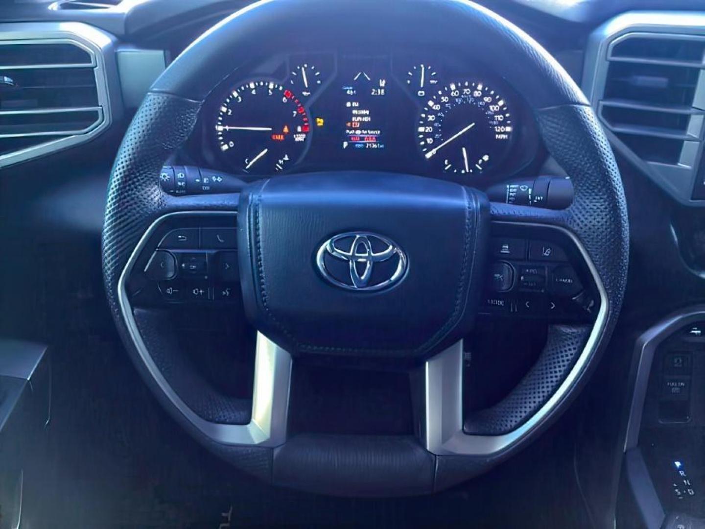 2022 White /Black Toyota Tundra (5TFLA5DB3NX) with an 34L V6 DOHC 24V engine, Automatic transmission, located at 1175 N Woodruff Ave, Idaho Falls, ID, 83401, 43.506901, -111.999657 - At Timberline Auto, finding a great deal on your next vehicle is always easy! Our experienced sales staff's goal is to help find you the right vehicle at the right price! Our knowledgeable finance department has options for almost any credit score. We offer extended service contract options to prote - Photo#16