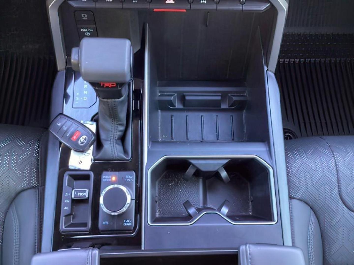 2022 White /Black Toyota Tundra (5TFLA5DB3NX) with an 34L V6 DOHC 24V engine, Automatic transmission, located at 1175 N Woodruff Ave, Idaho Falls, ID, 83401, 43.506901, -111.999657 - At Timberline Auto, finding a great deal on your next vehicle is always easy! Our experienced sales staff's goal is to help find you the right vehicle at the right price! Our knowledgeable finance department has options for almost any credit score. We offer extended service contract options to prote - Photo#22