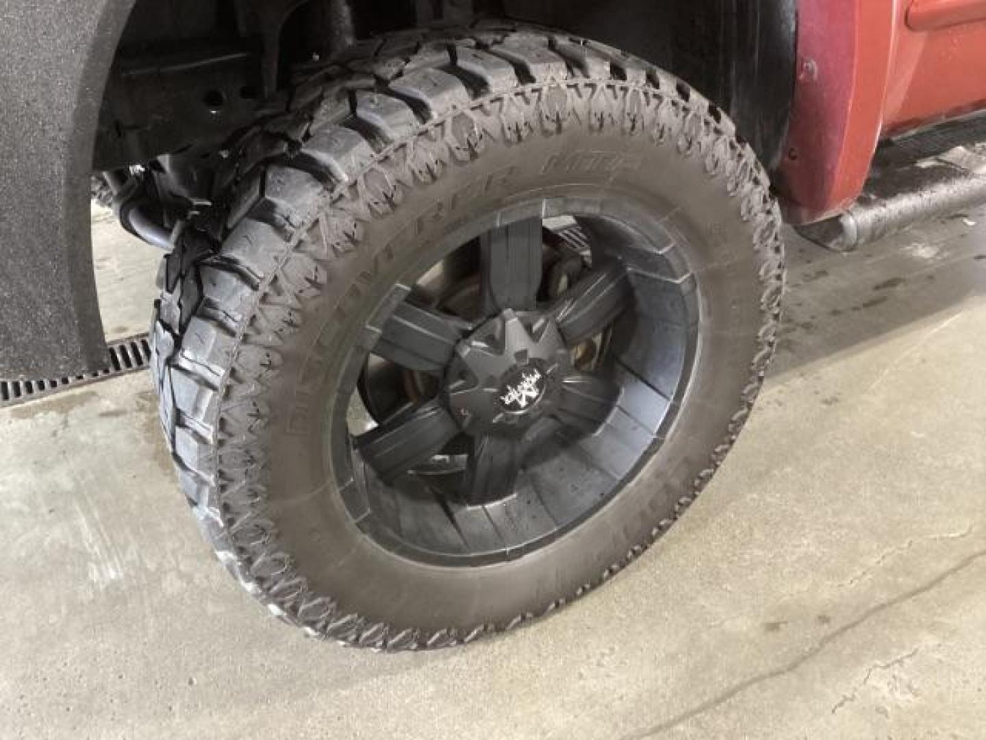 2014 Venetian Ruby /Charcoal II Nissan Titan PRO-4X Crew Cab 4WD SWB (1N6AA0ECXEN) with an 5.6L V8 DOHC 32V engine, 5-Speed Automatic transmission, located at 1235 N Woodruff Ave., Idaho Falls, 83401, (208) 523-1053, 43.507172, -112.000488 - At Timberline Auto, finding a great deal on your next vehicle is always easy! Our experienced sales staff's goal is to help find you the right vehicle at the right price! Our knowledgeable finance department has options for almost any credit score. We offer extended service contract options to prote - Photo#9