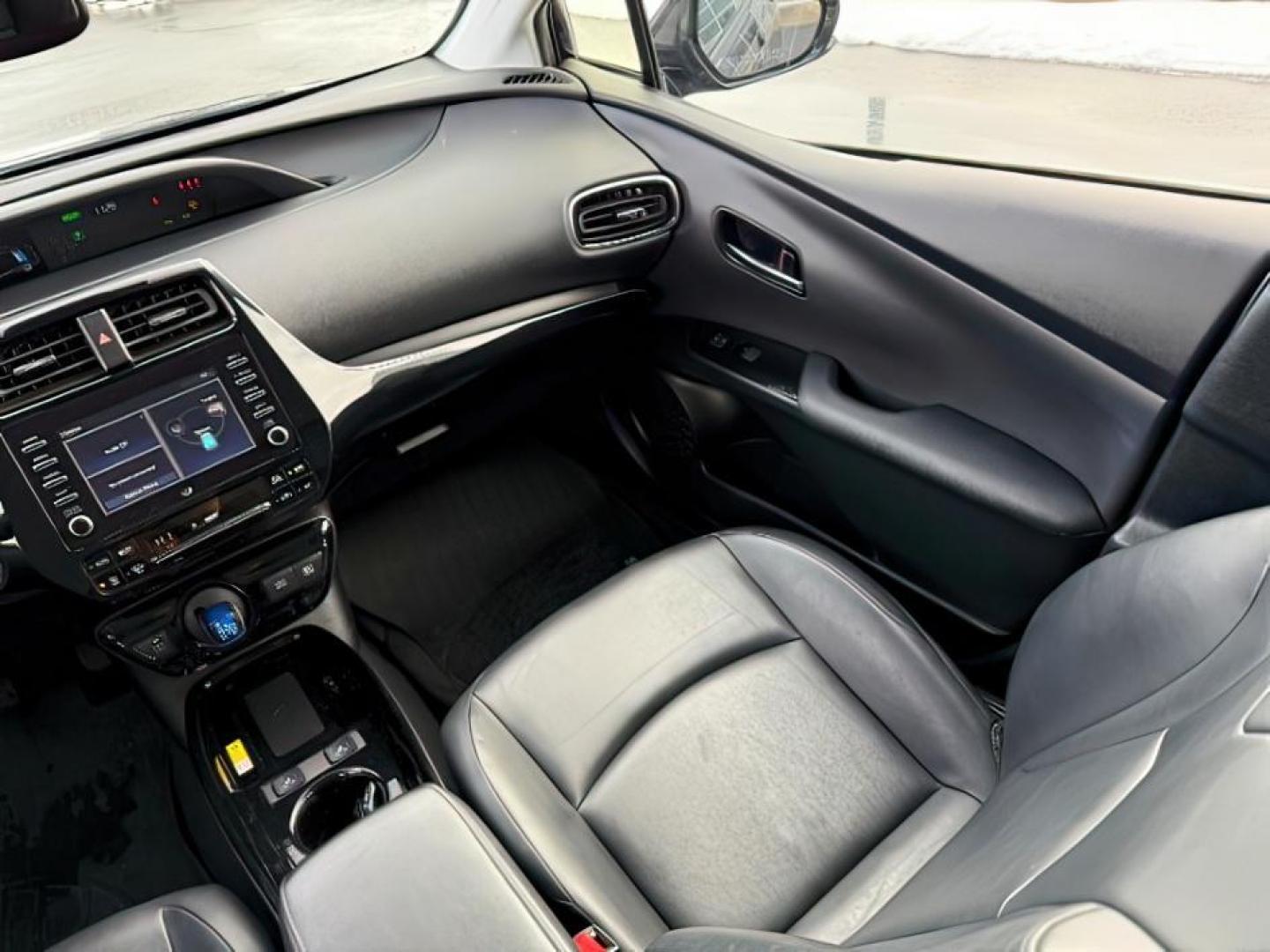 2020 Midnight Black Metallic /Black, leatherette Toyota Prius XLE (JTDKARFU5L3) with an 1.8L L4 DOHC 16V HYBRID engine, Continuously Variable Transmission transmission, located at 1235 N Woodruff Ave., Idaho Falls, 83401, (208) 523-1053, 43.507172, -112.000488 - At Timberline Auto, finding a great deal on your next vehicle is always easy! Our experienced sales staff's goal is to help find you the right vehicle at the right price! Our knowledgeable finance department has options for almost any credit score. We offer extended service contract options to prote - Photo#17