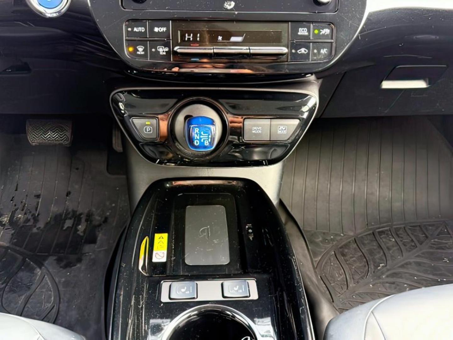 2020 Midnight Black Metallic /Black, leatherette Toyota Prius XLE (JTDKARFU5L3) with an 1.8L L4 DOHC 16V HYBRID engine, Continuously Variable Transmission transmission, located at 1235 N Woodruff Ave., Idaho Falls, 83401, (208) 523-1053, 43.507172, -112.000488 - At Timberline Auto, finding a great deal on your next vehicle is always easy! Our experienced sales staff's goal is to help find you the right vehicle at the right price! Our knowledgeable finance department has options for almost any credit score. We offer extended service contract options to prote - Photo#21