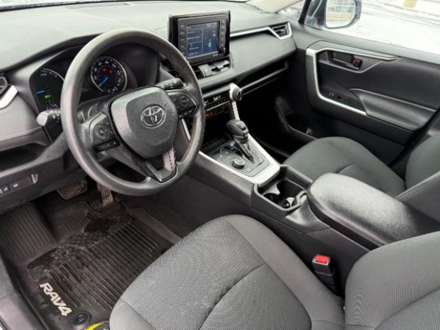 2021 Silver Sky Metallic /Black, cloth Toyota RAV4 Hybrid LE (4T3L6RFVXMU) with an 2.5L L4 DOHC 16V HYBRID engine, Continuously Variable Transmission transmission, located at 1235 N Woodruff Ave., Idaho Falls, 83401, (208) 523-1053, 43.507172, -112.000488 - At Timberline Auto, finding a great deal on your next vehicle is always easy! Our experienced sales staff's goal is to help find you the right vehicle at the right price! Our knowledgeable finance department has options for almost any credit score. We offer extended service contract options to prote - Photo#12