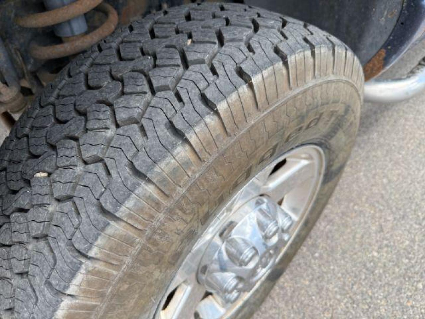 2006 BLUE /Medium Slate Gray Cloth Interior Dodge Ram 3500 SLT Quad Cab Long Bed 4WD (3D7LX38C96G) with an 5.9L L6 OHV 24V TURBO DIESEL engine, 6-Speed Manual transmission, located at 1235 N Woodruff Ave., Idaho Falls, 83401, (208) 523-1053, 43.507172, -112.000488 - At Timberline Auto, finding a great deal on your next vehicle is always easy! Our experienced sales staff's goal is to help find you the right vehicle at the right price! Our knowledgeable finance department has options for almost any credit score. We offer extended service contract options to prote - Photo#9