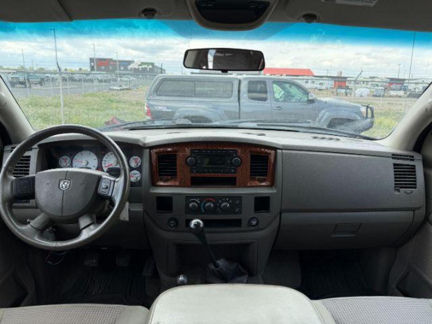2006 BLUE /Medium Slate Gray Cloth Interior Dodge Ram 3500 SLT Quad Cab Long Bed 4WD (3D7LX38C96G) with an 5.9L L6 OHV 24V TURBO DIESEL engine, 6-Speed Manual transmission, located at 1235 N Woodruff Ave., Idaho Falls, 83401, (208) 523-1053, 43.507172, -112.000488 - At Timberline Auto, finding a great deal on your next vehicle is always easy! Our experienced sales staff's goal is to help find you the right vehicle at the right price! Our knowledgeable finance department has options for almost any credit score. We offer extended service contract options to prote - Photo#15