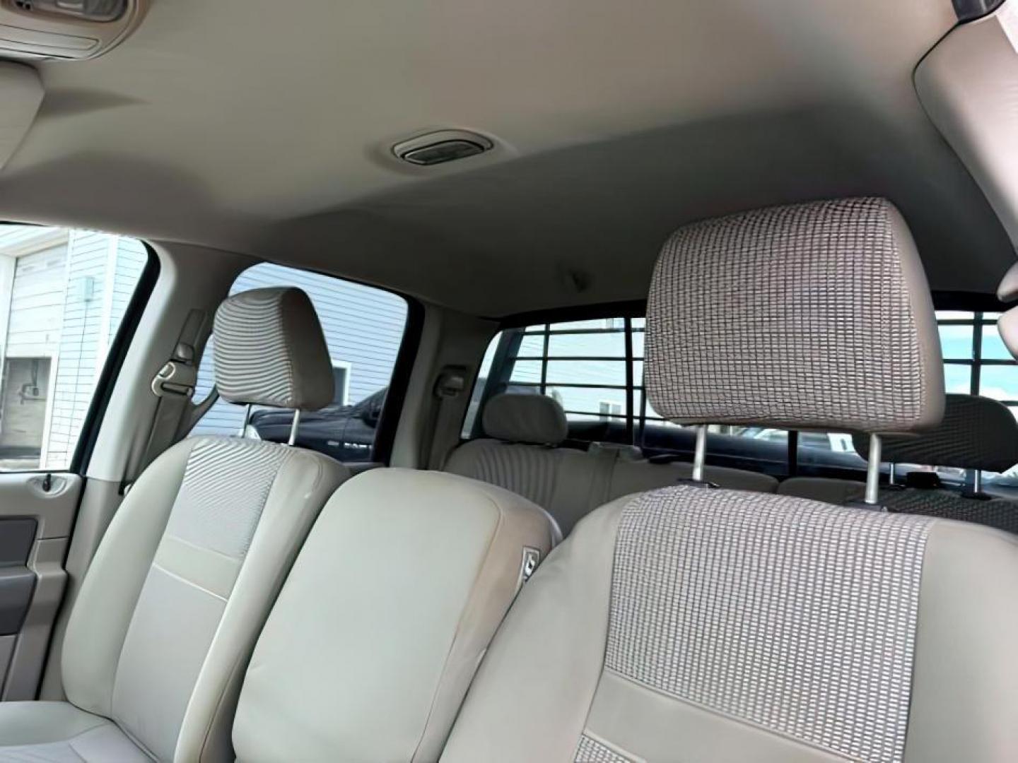 2006 BLUE /Medium Slate Gray Cloth Interior Dodge Ram 3500 SLT Quad Cab Long Bed 4WD (3D7LX38C96G) with an 5.9L L6 OHV 24V TURBO DIESEL engine, 6-Speed Manual transmission, located at 1235 N Woodruff Ave., Idaho Falls, 83401, (208) 523-1053, 43.507172, -112.000488 - At Timberline Auto, finding a great deal on your next vehicle is always easy! Our experienced sales staff's goal is to help find you the right vehicle at the right price! Our knowledgeable finance department has options for almost any credit score. We offer extended service contract options to prote - Photo#13