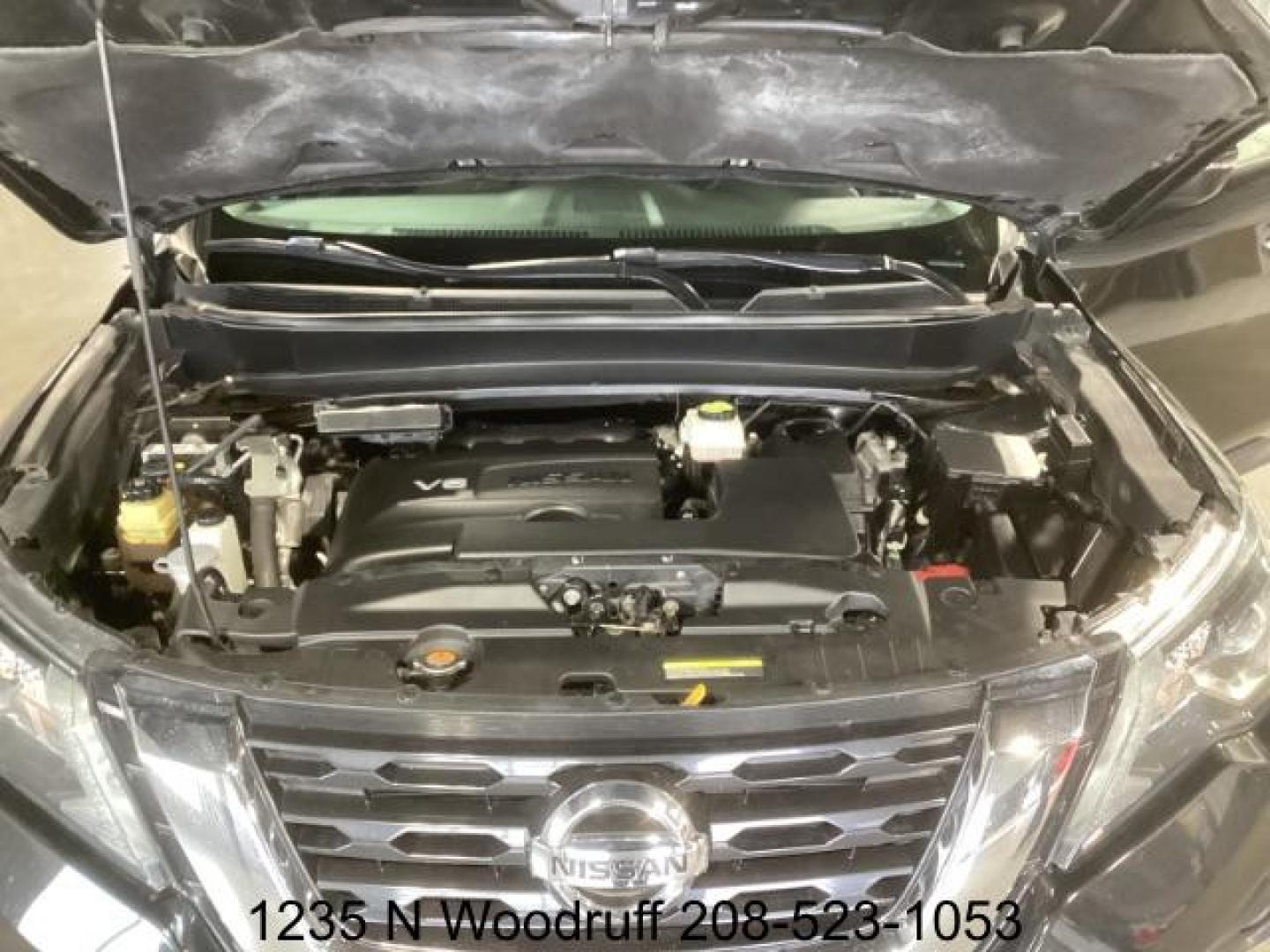 2020 Magnetic Black Pearl /Charcoal, leatherette/cloth Nissan Pathfinder SV 4WD (5N1DR2BM7LC) with an 3.5L V6 DOHC 24V engine, Continuously Variable Transmission transmission, located at 1235 N Woodruff Ave., Idaho Falls, 83401, (208) 523-1053, 43.507172, -112.000488 - At Timberline Auto, finding a great deal on your next vehicle is always easy! Our experienced sales staff's goal is to help find you the right vehicle at the right price! Our knowledgeable finance department has options for almost any credit score. We offer extended service contract options to prote - Photo#9
