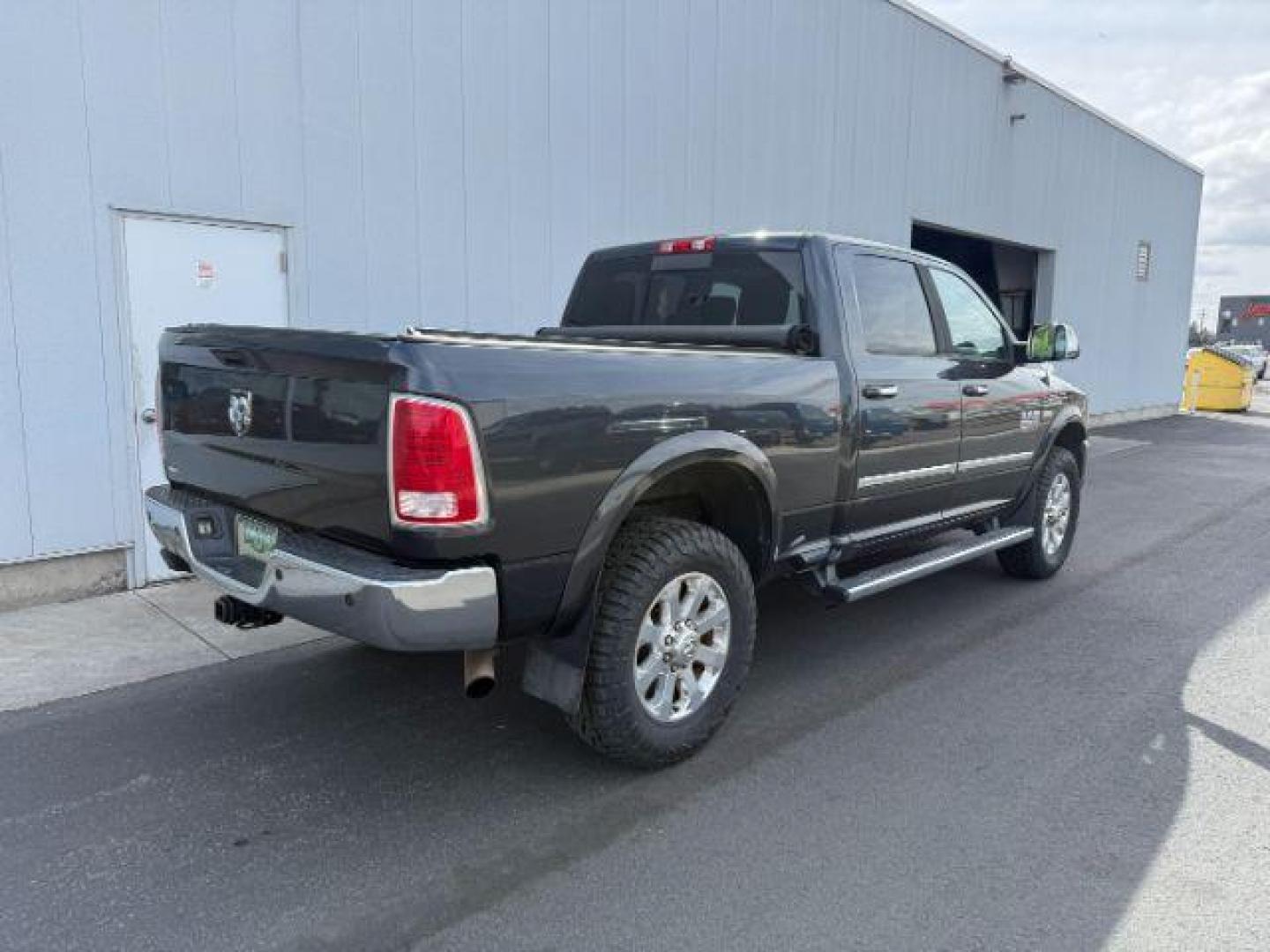 2014 GRAY /Black RAM 2500 Laramie Crew Cab SWB 4WD (3C6UR5FJ5EG) with an 6.4 engine, 6-Speed Automatic transmission, located at 1235 N Woodruff Ave., Idaho Falls, 83401, (208) 523-1053, 43.507172, -112.000488 - Photo#4