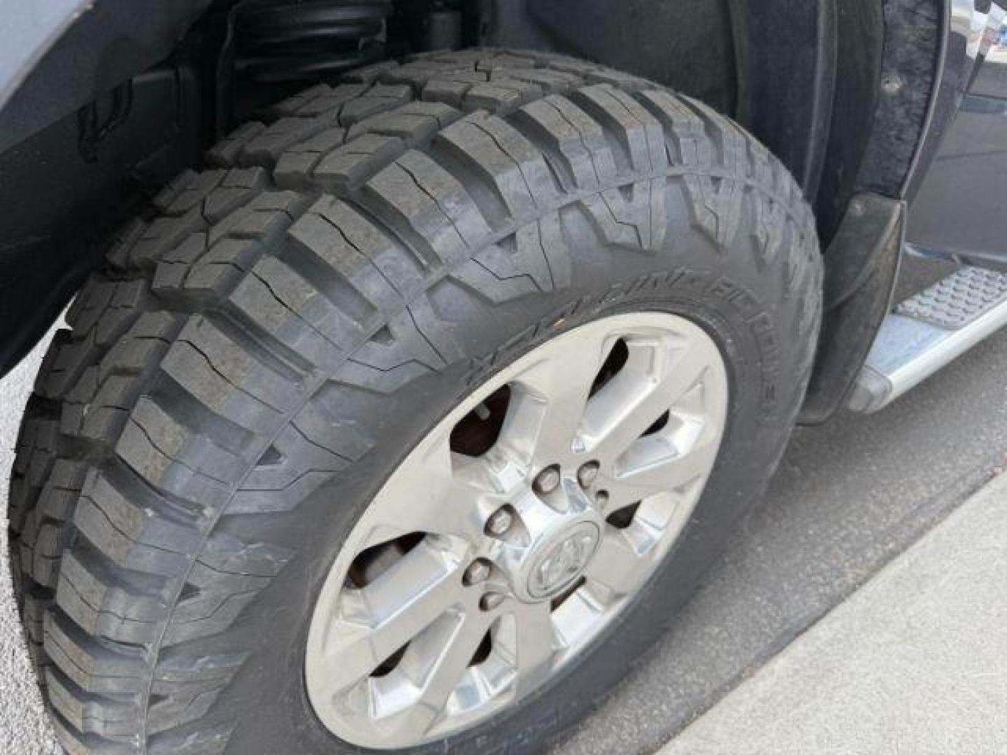 2014 GRAY /Black RAM 2500 Laramie Crew Cab SWB 4WD (3C6UR5FJ5EG) with an 6.4 engine, 6-Speed Automatic transmission, located at 1235 N Woodruff Ave., Idaho Falls, 83401, (208) 523-1053, 43.507172, -112.000488 - Photo#8