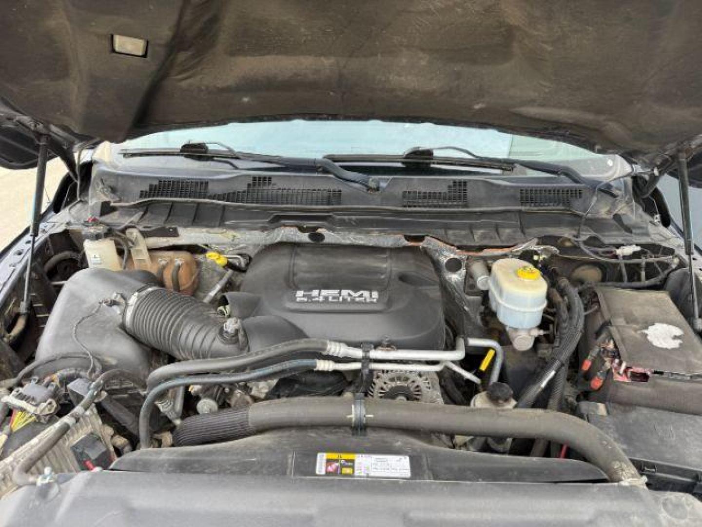 2014 GRAY /Black RAM 2500 Laramie Crew Cab SWB 4WD (3C6UR5FJ5EG) with an 6.4 engine, 6-Speed Automatic transmission, located at 1235 N Woodruff Ave., Idaho Falls, 83401, (208) 523-1053, 43.507172, -112.000488 - Photo#19