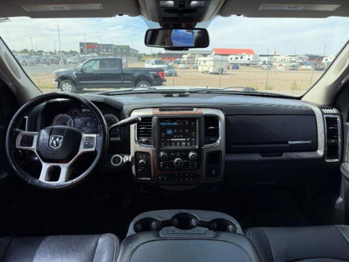 2013 Bright White Clearcoat /Black Ram 3500 (3C63R3EL8DG) with an 67L L6 OHV 24V TURBO DIESEL engine, Automatic transmission, located at 1175 N Woodruff Ave, Idaho Falls, ID, 83401, 43.506901, -111.999657 - At Timberline Auto, finding a great deal on your next vehicle is always easy! Our experienced sales staff's goal is to help find you the right vehicle at the right price! Our knowledgeable finance department has options for almost any credit score. We offer extended service contract options to prote - Photo#43