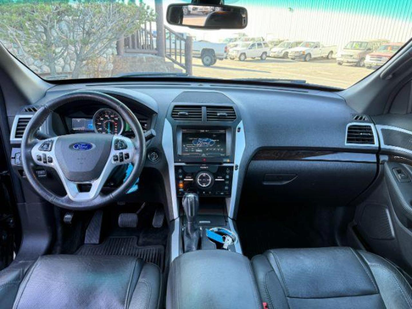 2015 Tuxedo Black Metallic /Charcoal Black, leather Ford Explorer Limited 4WD (1FM5K8F89FG) with an 3.5L V6 DOHC 24V engine, 6-Speed Automatic transmission, located at 1235 N Woodruff Ave., Idaho Falls, 83401, (208) 523-1053, 43.507172, -112.000488 - At Timberline Auto, finding a great deal on your next vehicle is always easy! Our experienced sales staff's goal is to help find you the right vehicle at the right price! Our knowledgeable finance department has options for almost any credit score. We offer extended service contract options to prote - Photo#22