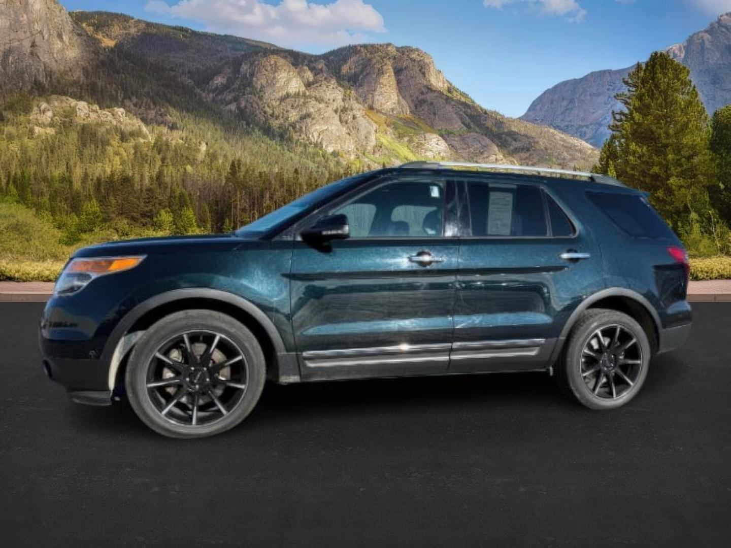 2015 Tuxedo Black Metallic /Charcoal Black, leather Ford Explorer (1FM5K8F89FG) with an 35L V6 DOHC 24V engine, Automatic transmission, located at 1175 N Woodruff Ave, Idaho Falls, ID, 83401, 43.506901, -111.999657 - At Timberline Auto, finding a great deal on your next vehicle is always easy! Our experienced sales staff's goal is to help find you the right vehicle at the right price! Our knowledgeable finance department has options for almost any credit score. We offer extended service contract options to prote - Photo#1