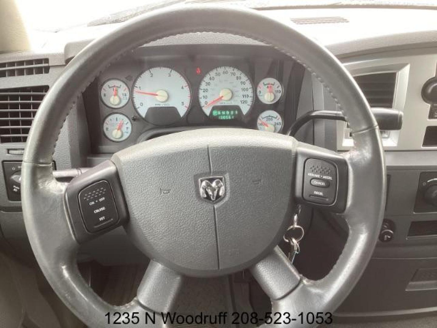 2007 GRAY /Medium Slate Gray Cloth Interior Dodge Ram 3500 SLT Quad Cab LWB 4WD DRW (3D7MX38C57G) with an 5.9L L6 OHV 24V TURBO DIESEL engine, 4-Speed Automatic transmission, located at 1235 N Woodruff Ave., Idaho Falls, 83401, (208) 523-1053, 43.507172, -112.000488 - At Timberline Auto, finding a great deal on your next vehicle is always easy! Our experienced sales staff's goal is to help find you the right vehicle at the right price! Our knowledgeable finance department has options for almost any credit score. We offer extended service contract options to prote - Photo#9